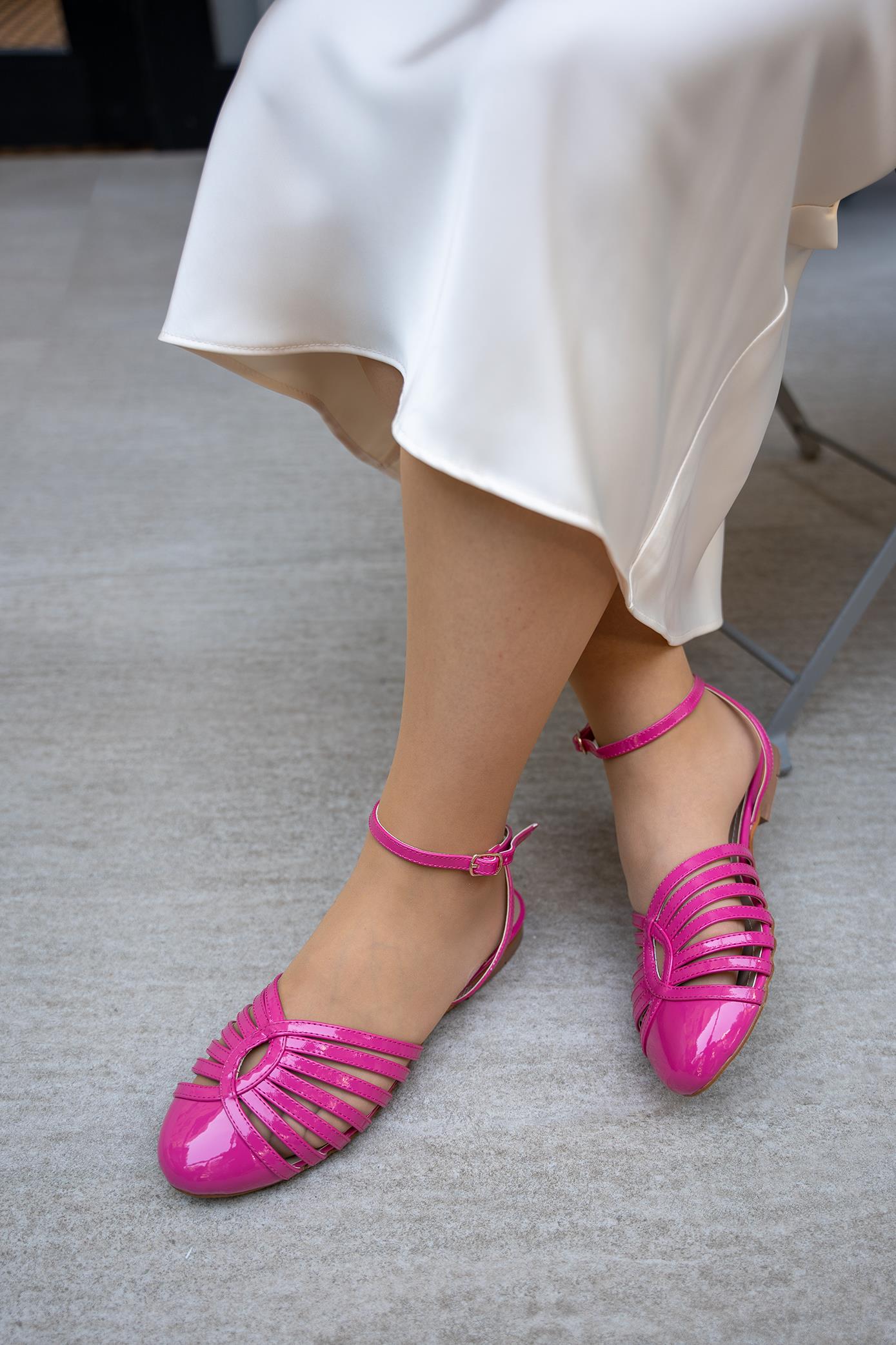 JASMİNE BİLEKTEN BAĞLAMA DETAYLI BABET - FUŞYA