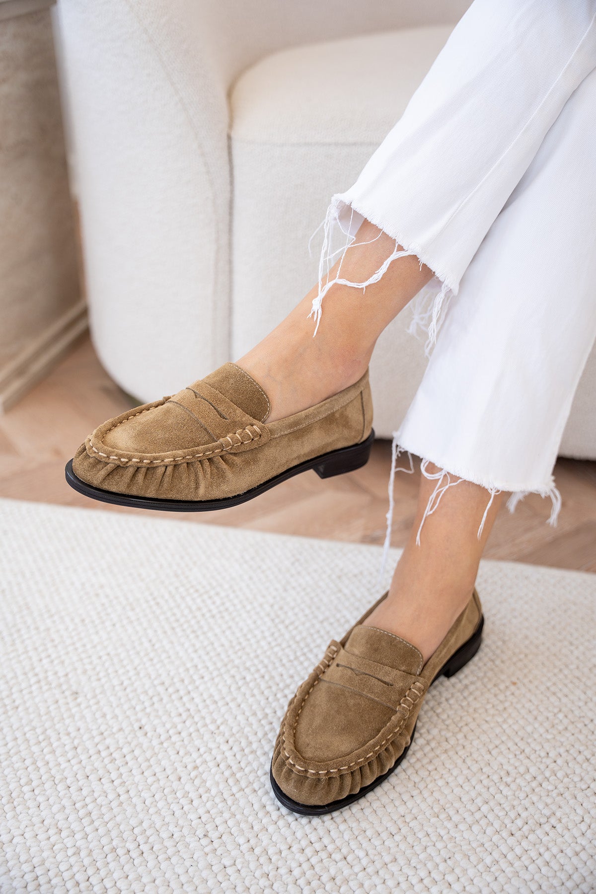 Dipsy Dikiş Detaylı Hakiki Deri Kadın Loafer - Rome Bej Süet