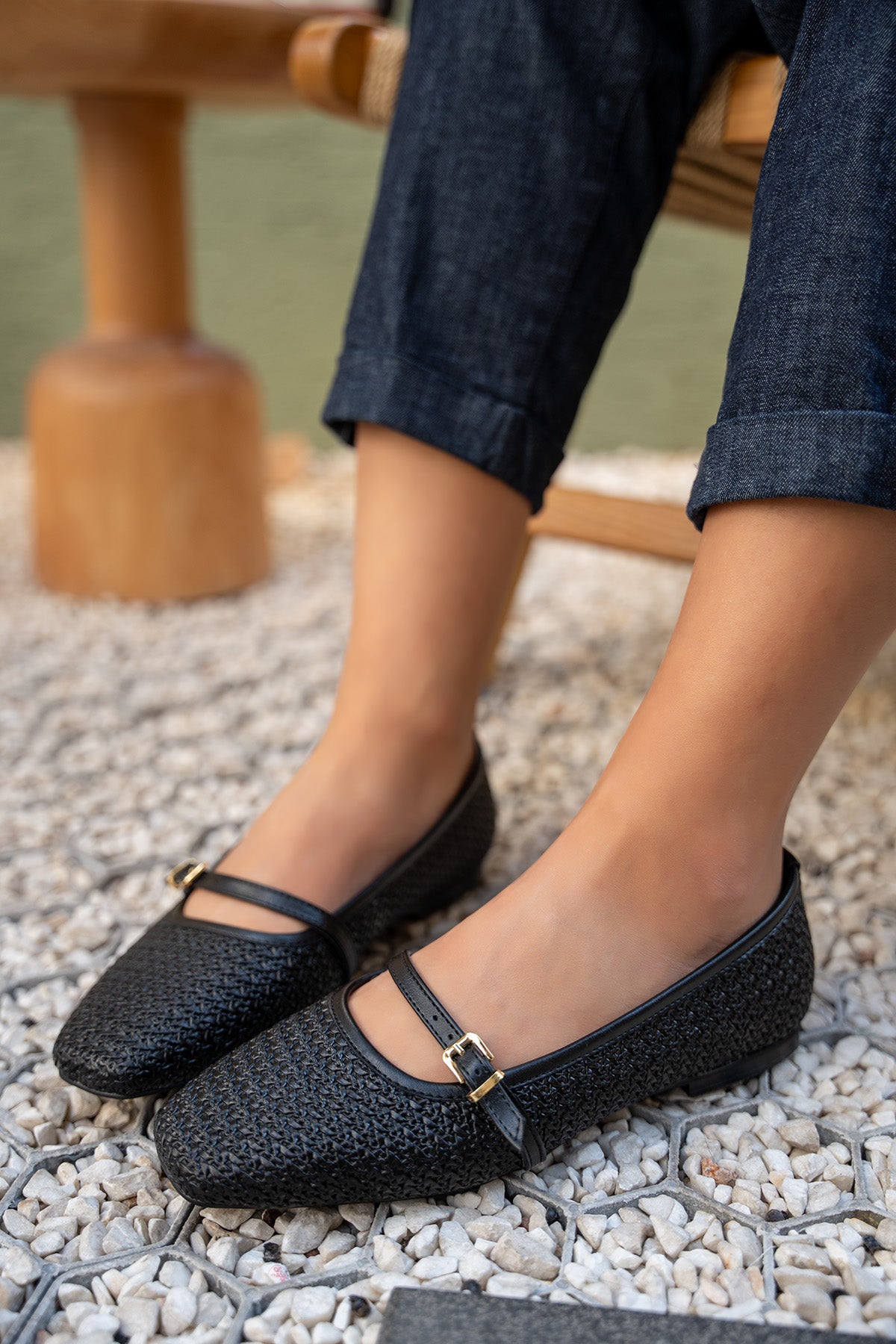 Samuel Örgü Detaylı Düz Kadın Babet - SİYAH