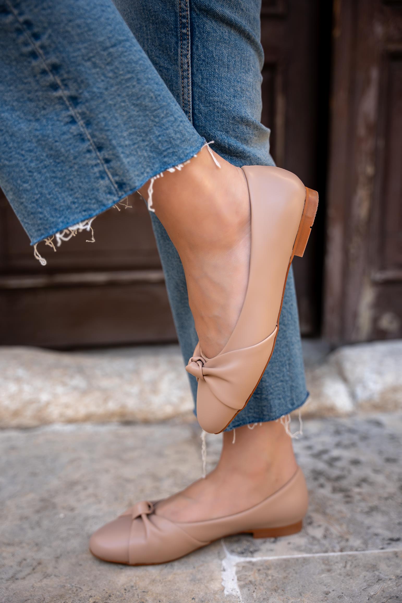 BUGGY DÜĞÜM DETAYLI BABET - NUDE