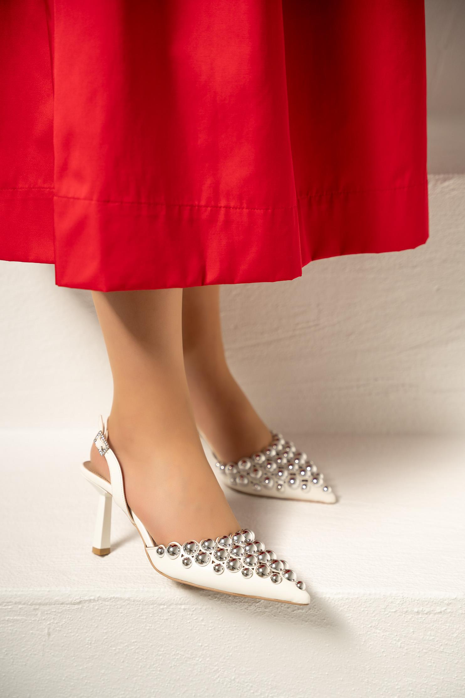 Simba Metal Zımbalı Topuklu Ayakkabı - BEYAZ