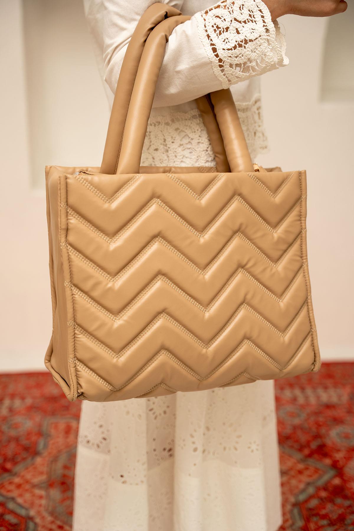 Cenova Zikzak Desenli Kol Çantası - VİZON