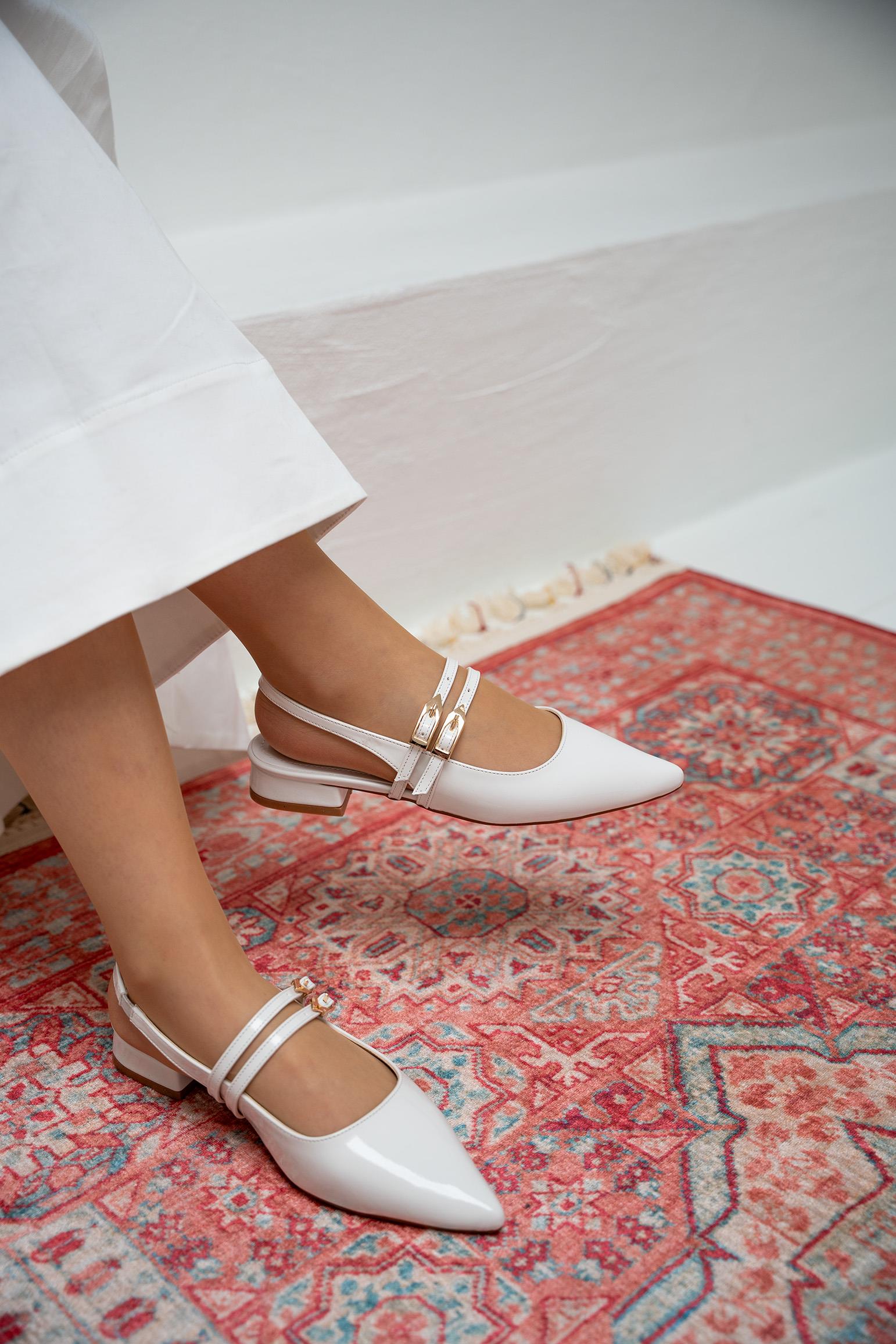 Holly Çift Toka Detaylı Babet - BEYAZ