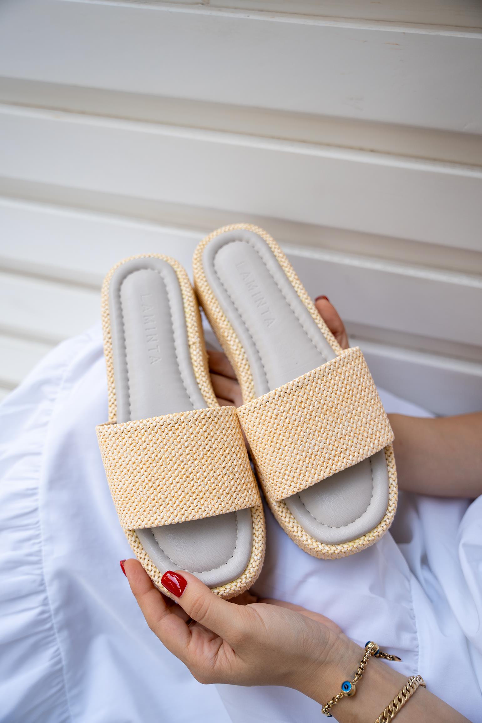 OSLO TEK BANTLI KALIN TABANLI TERLİK - EKRU