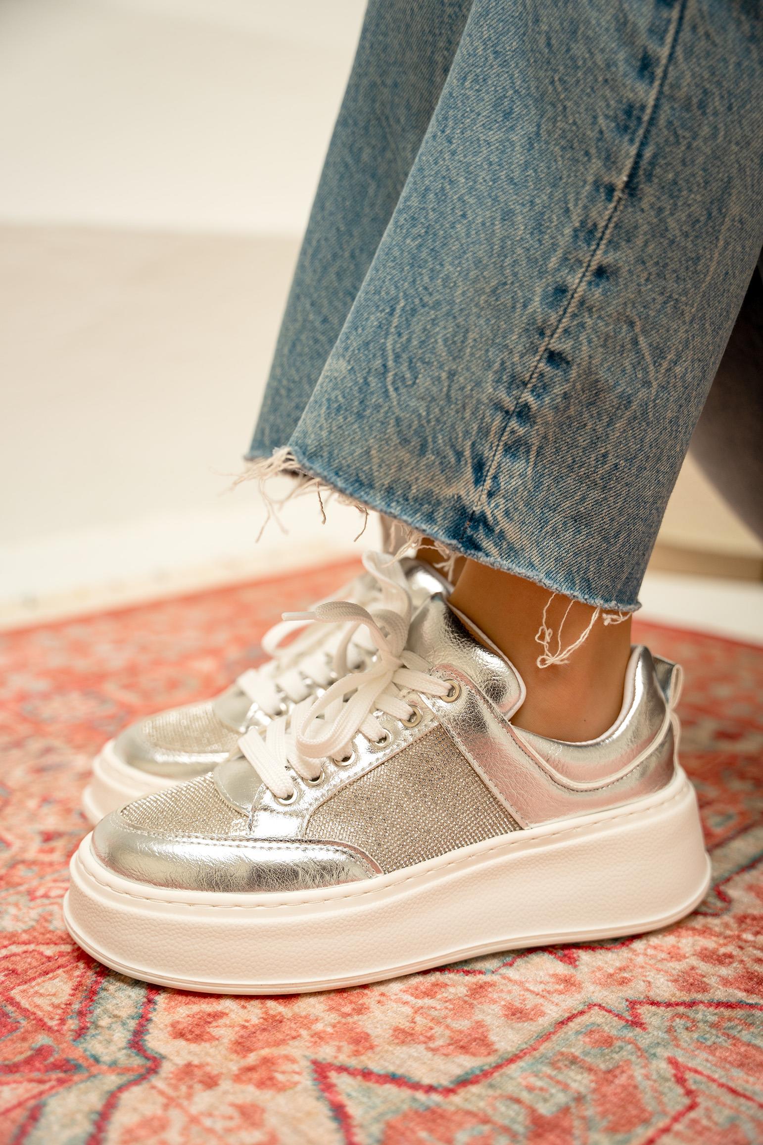 Osi Taşlı Spor Ayakkabı - Silver