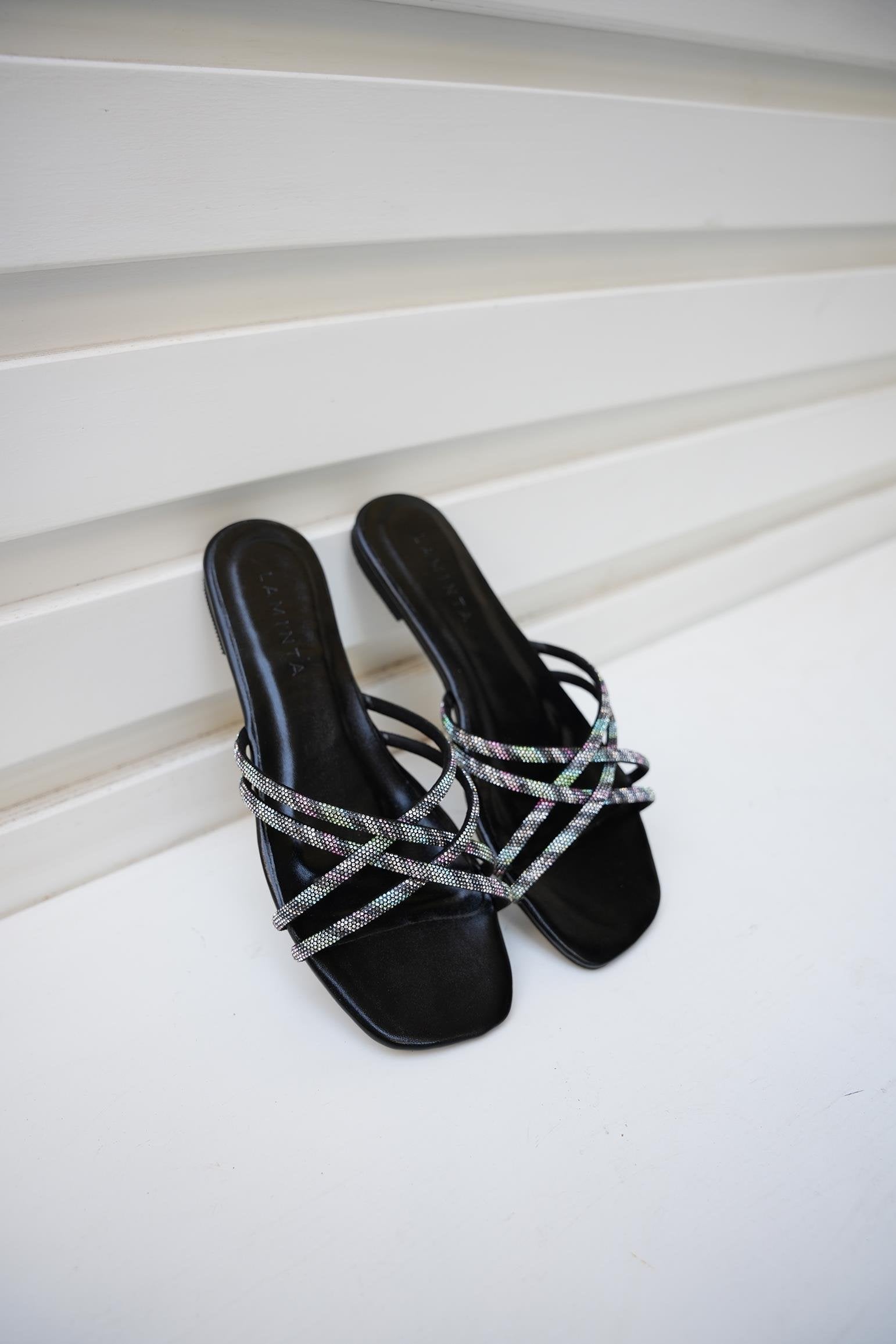 RESS ÇAPRAZ TAŞ DETAYLI KADIN TERLİK - SİYAH