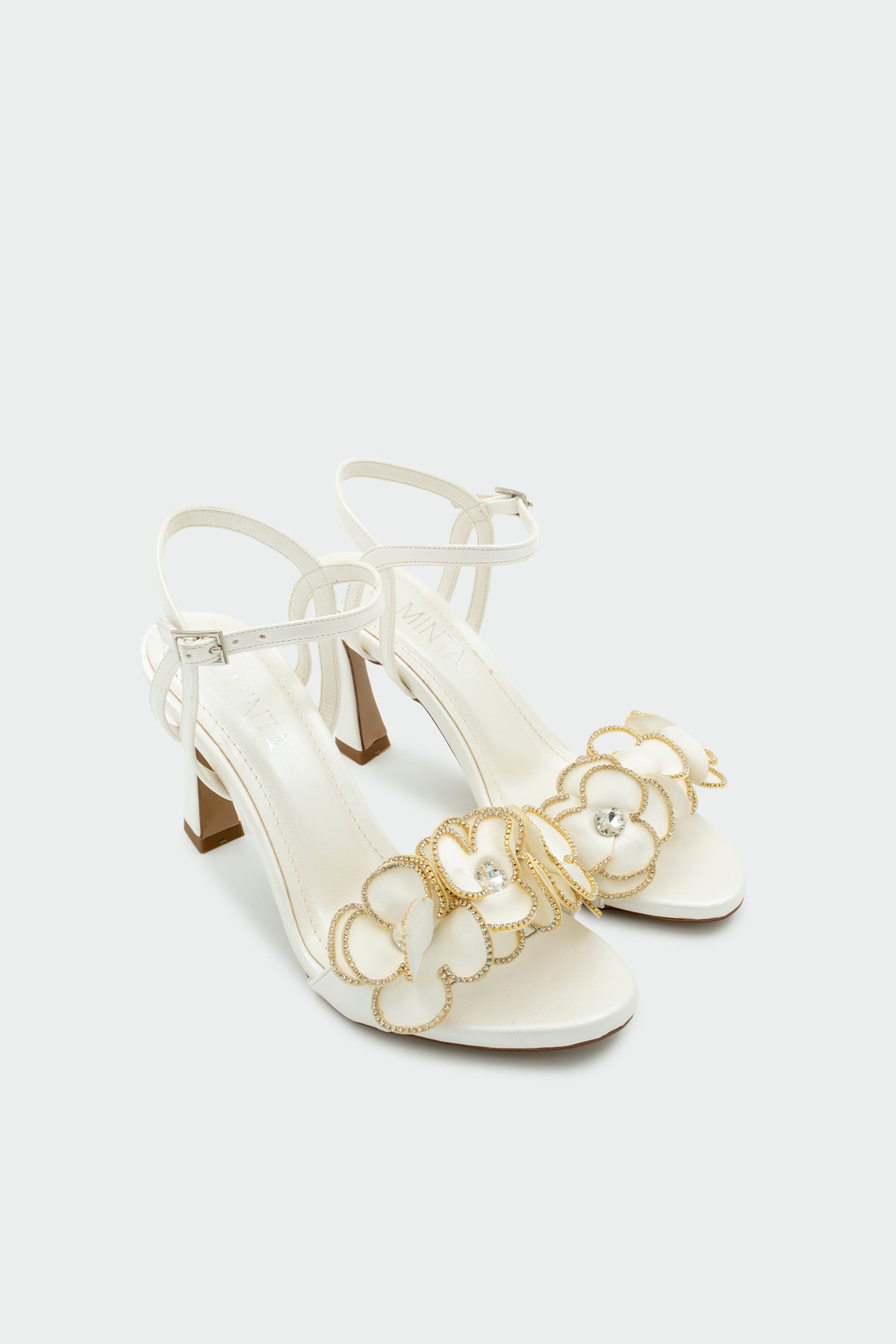 Cage Taşlı Çiçek Detaylı Kadın Topuklu Ayakkabı - SEDEF BEYAZ
