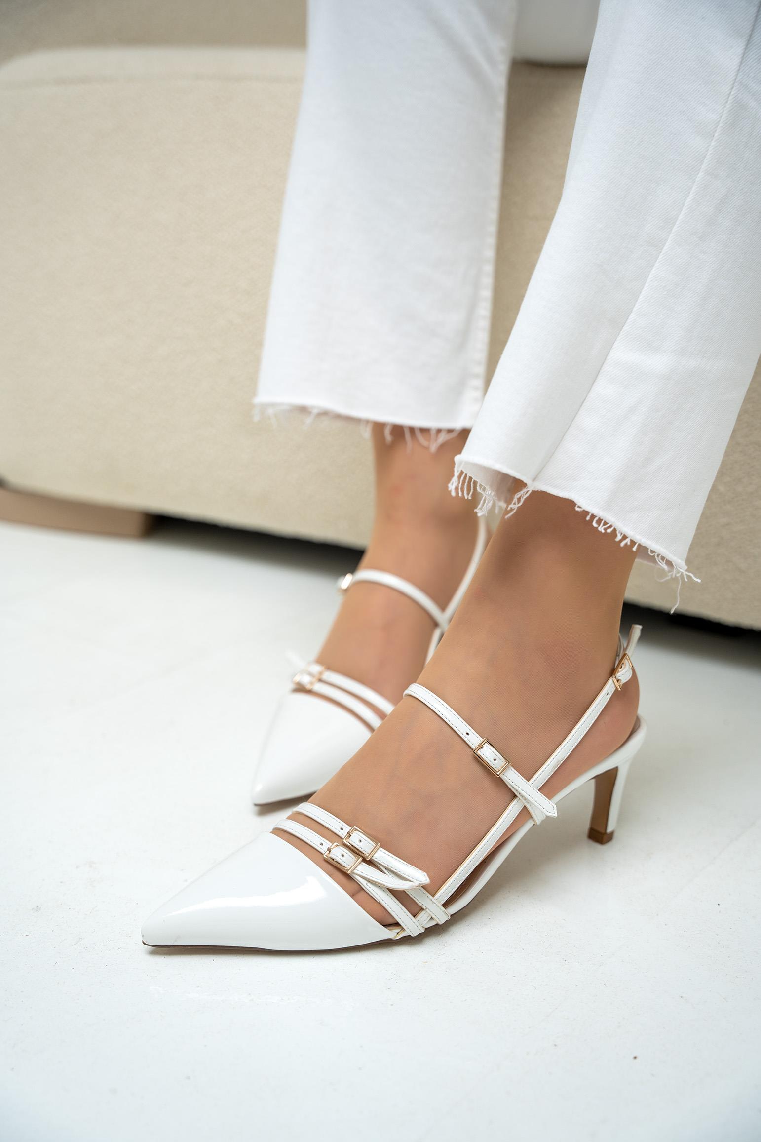 Eliva Tokalı Topuklu Ayakkabı - BEYAZ