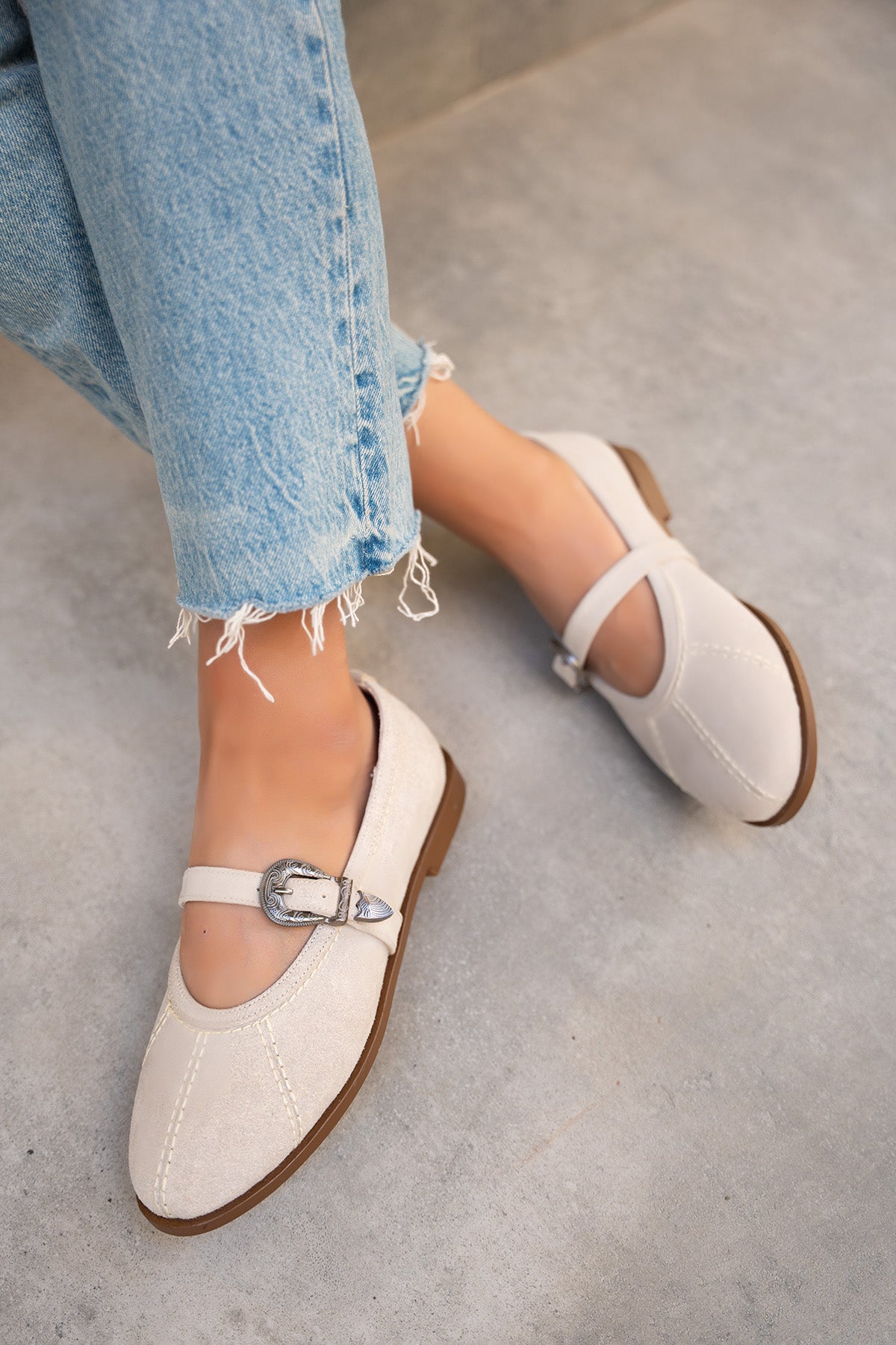 Opsis Düz Taban Kemer Detaylı Babet - BEJ SÜET