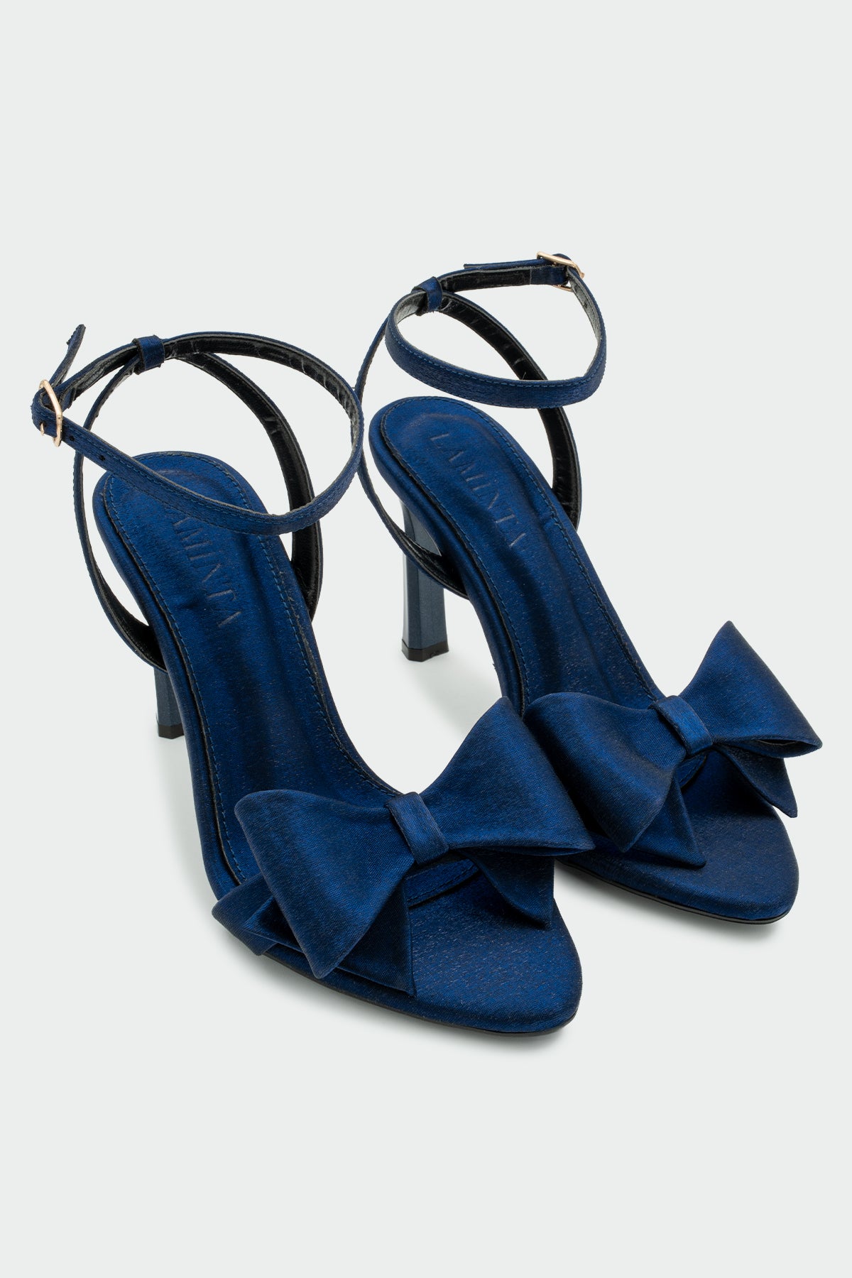 Wanbi Fiyonk Detaylı Kadın Topuklu Ayakkabı - Lacivert Saten
