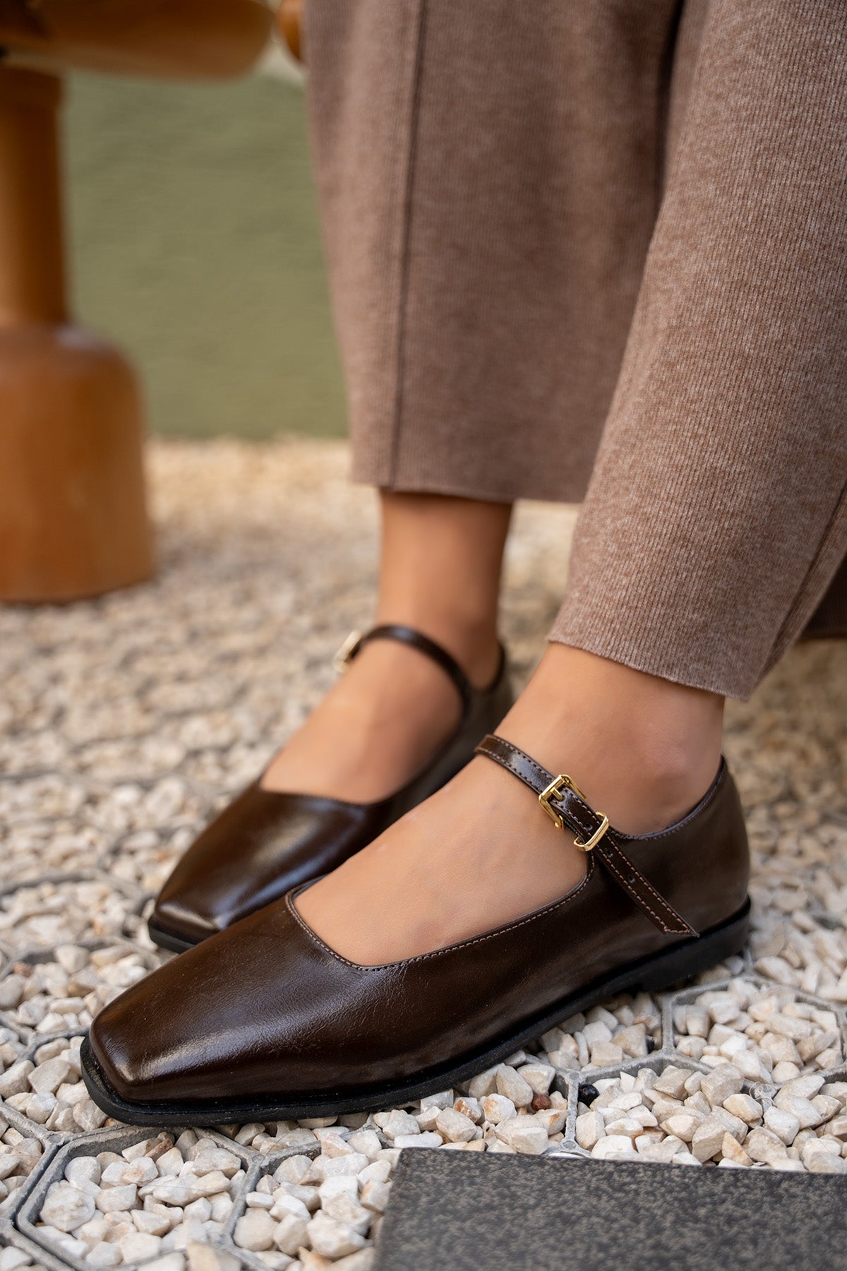 Flue Tokalı Düz Babet - ACI KAHVE