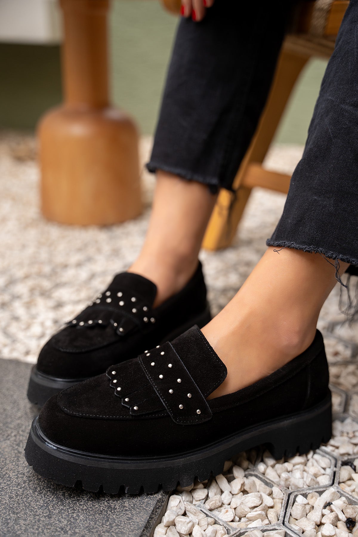 Charles Troklu Püskül Detaylı Hakiki Deri Loafer - SİYAH SÜET