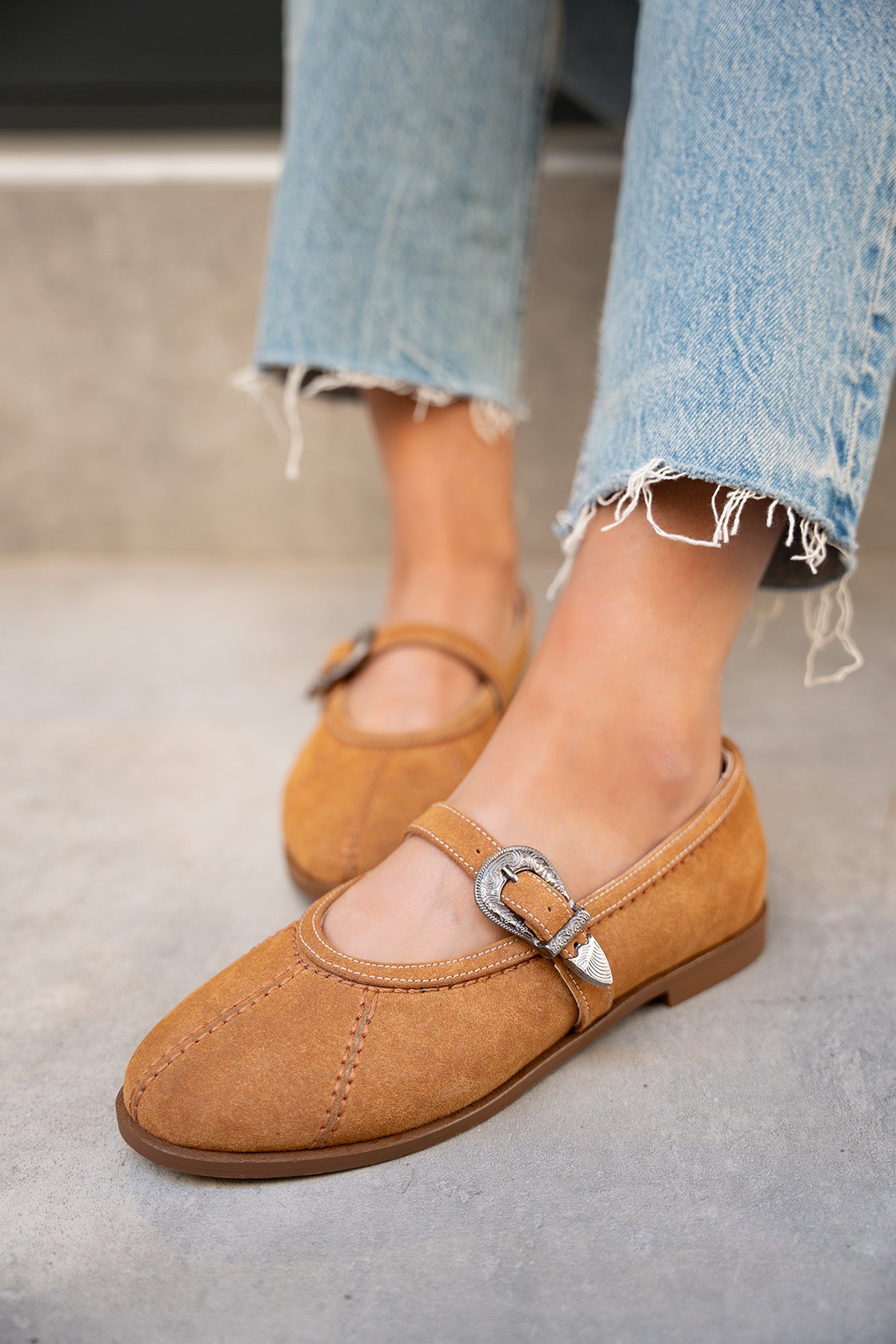 Opsis Düz Taban Kemer Detaylı Babet - TABA SÜET