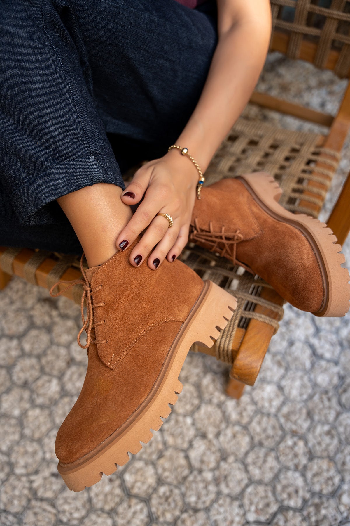 Plato Bağcıklı Hakiki Deri Kısa Bot - TABA SÜET