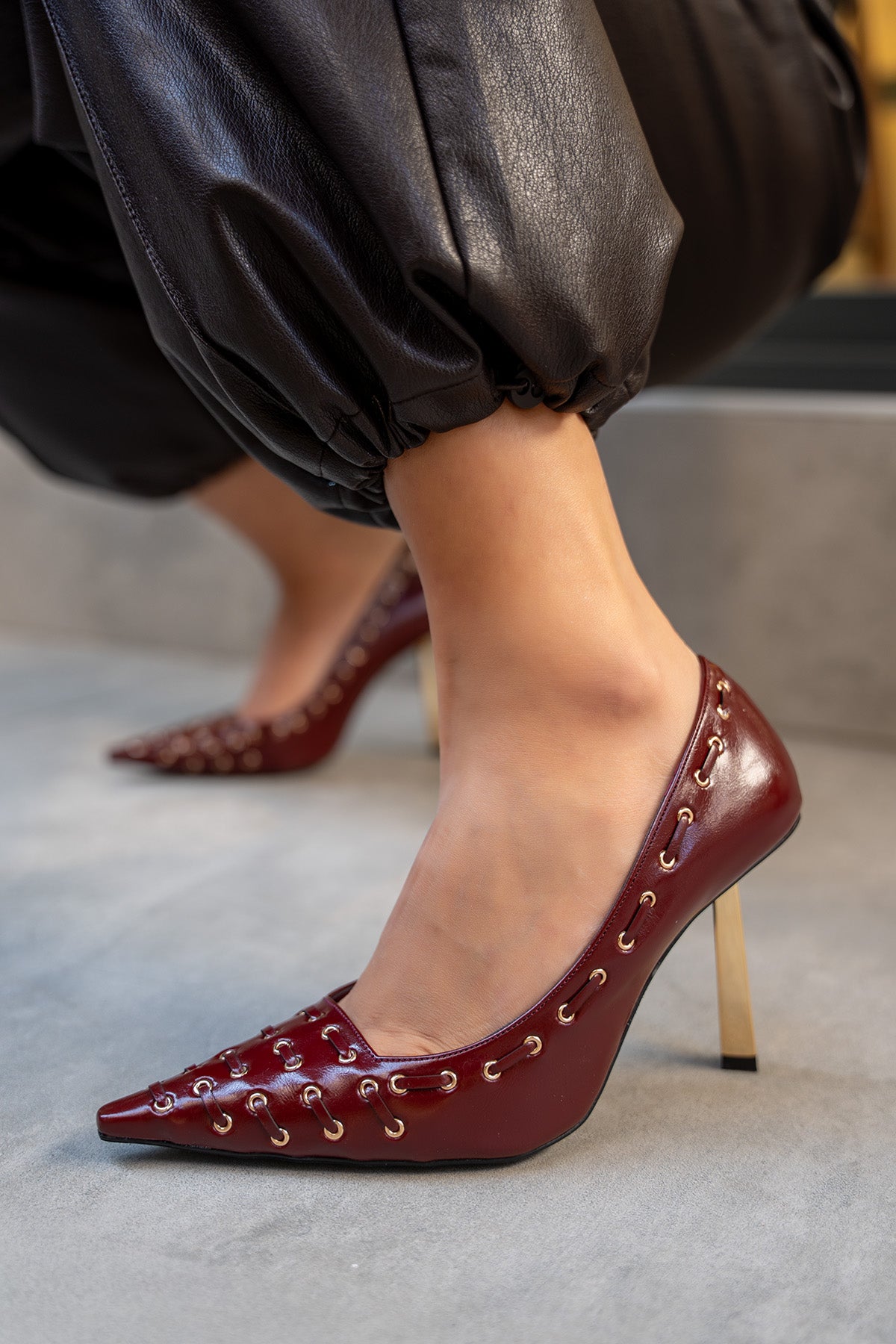 Elvis Zımba Detaylı Topuklu Ayakkabı - BORDO