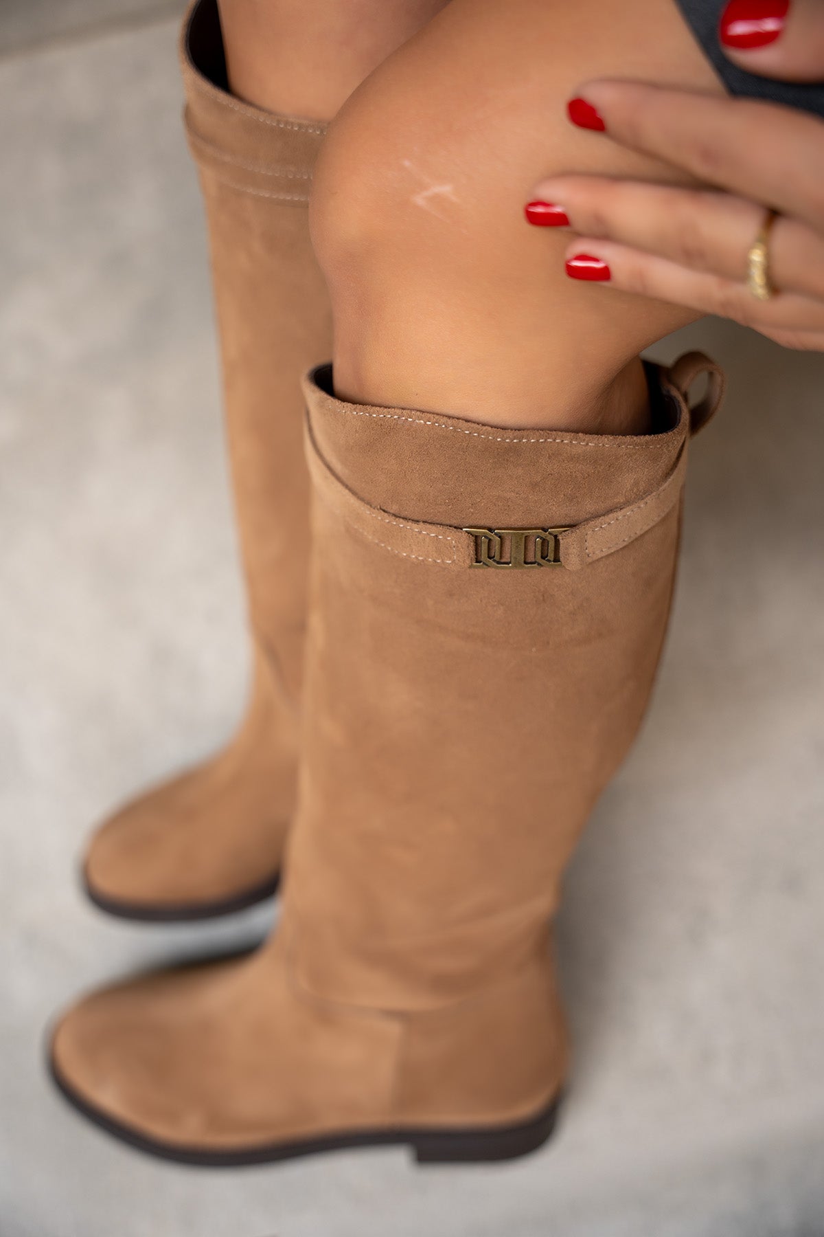 Hunt Çıkarılabilir Toka Detaylı Çizme - VİZON SÜET