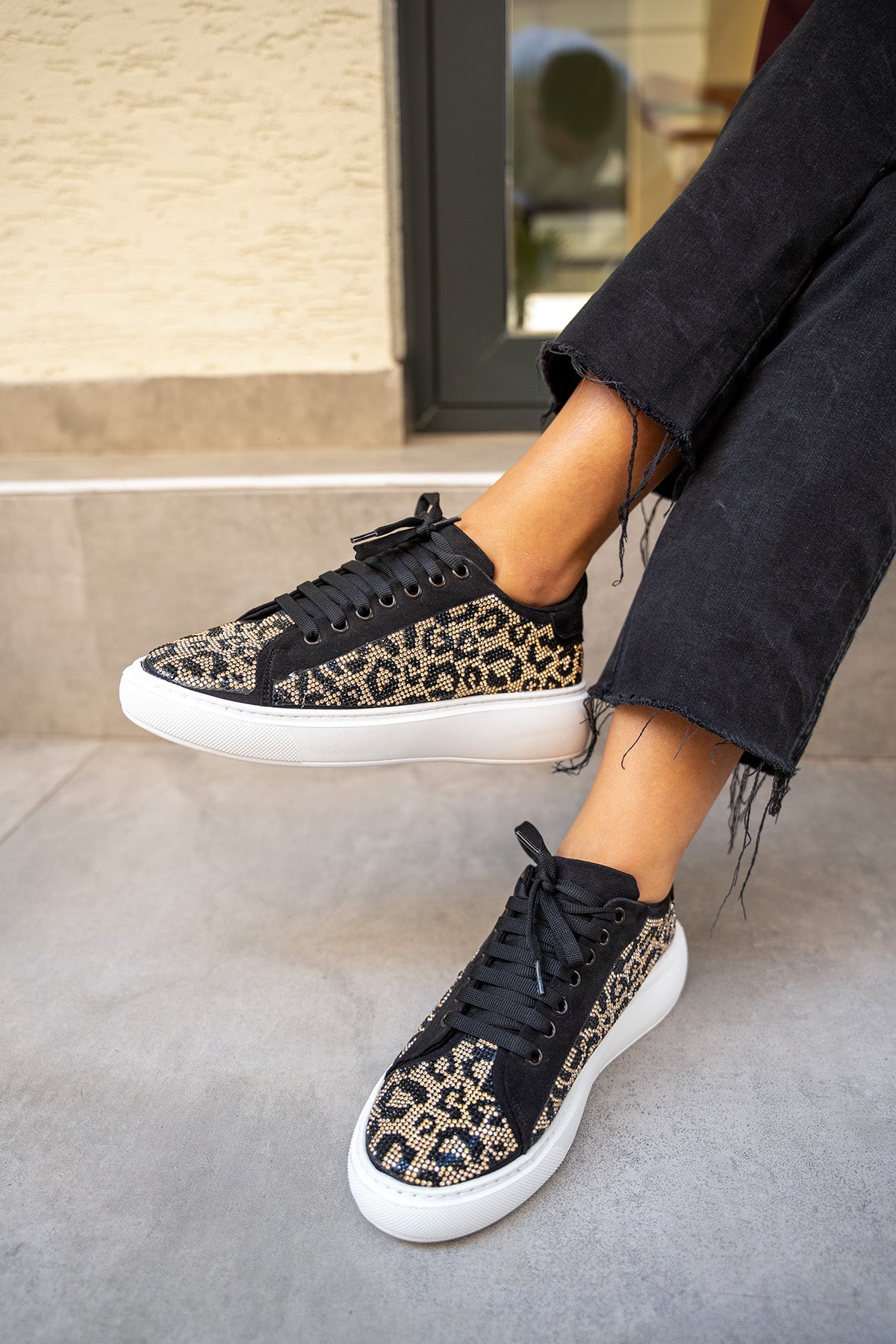 Comfy Leopar Desenli Spor Ayakkabı - Siyah Gold