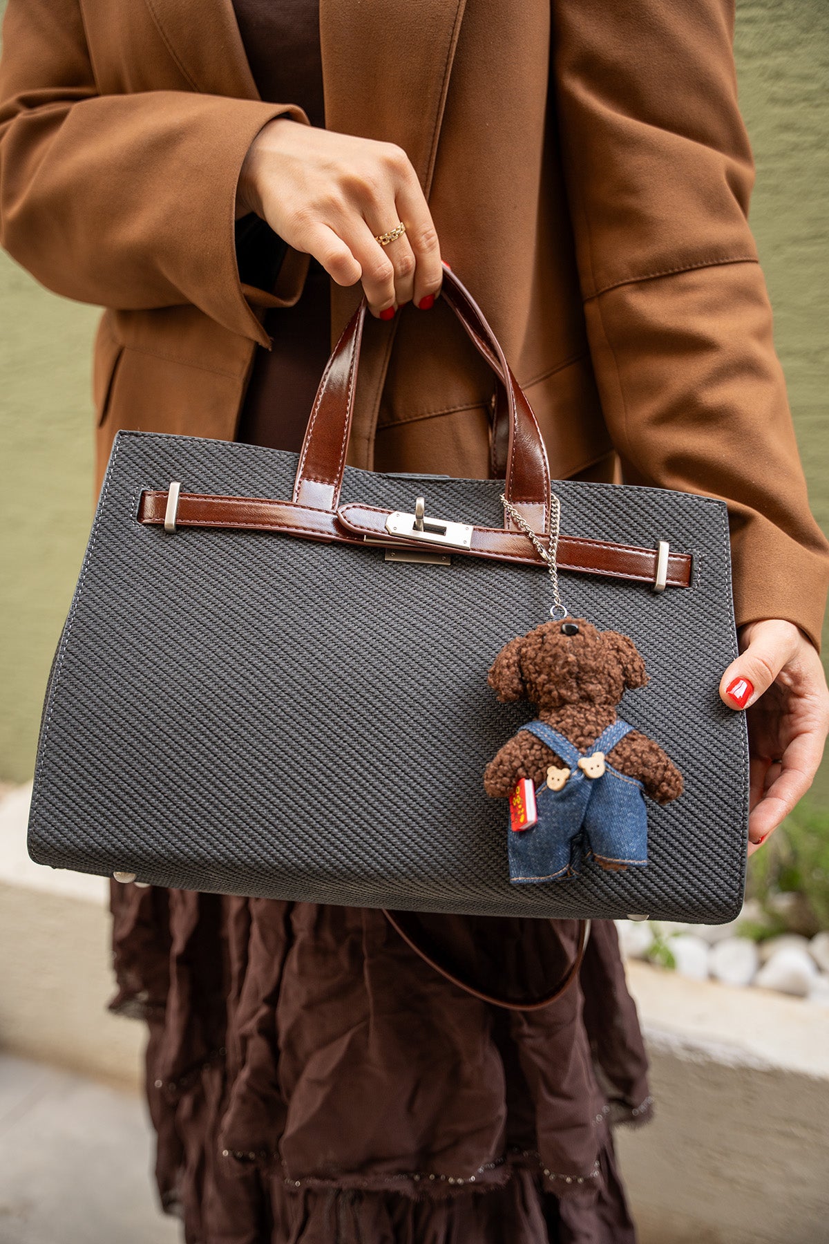 Arte Kilit Aksesuarlı Kadın Çanta - GRİ