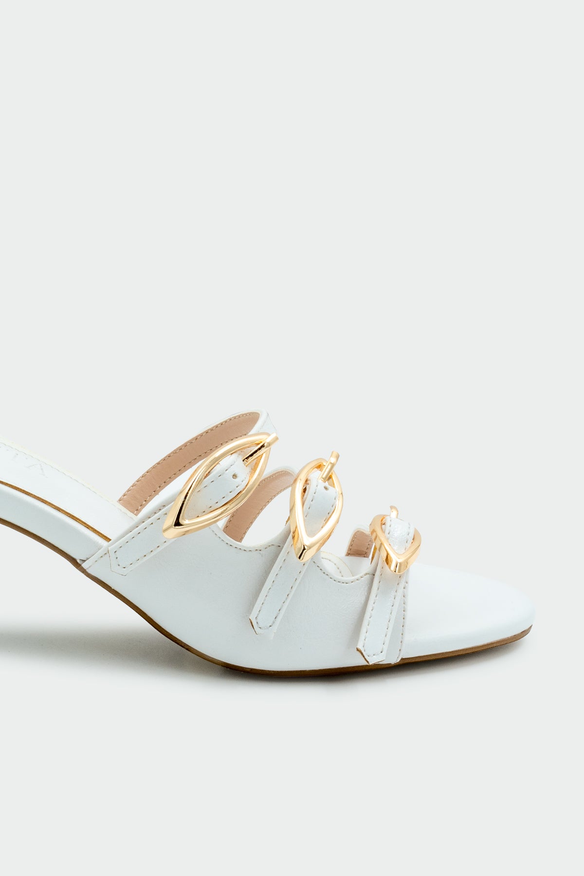 Wain Gold Toka Detaylı Kadın Terlik - BEYAZ