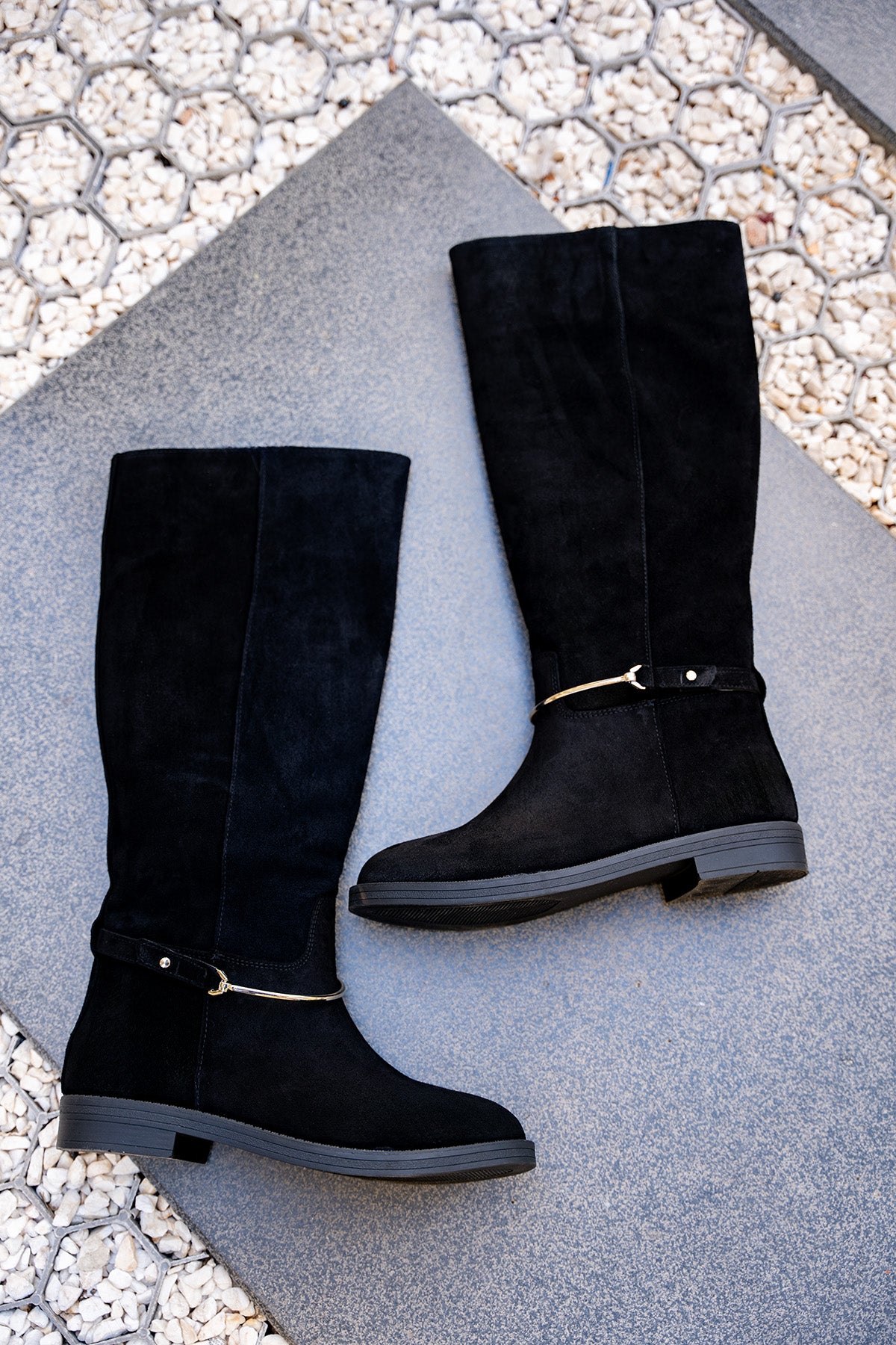 Steve Çıkarılabilir Gold Aksesuarlı Hakiki Deri Çizme - SİYAH SÜET