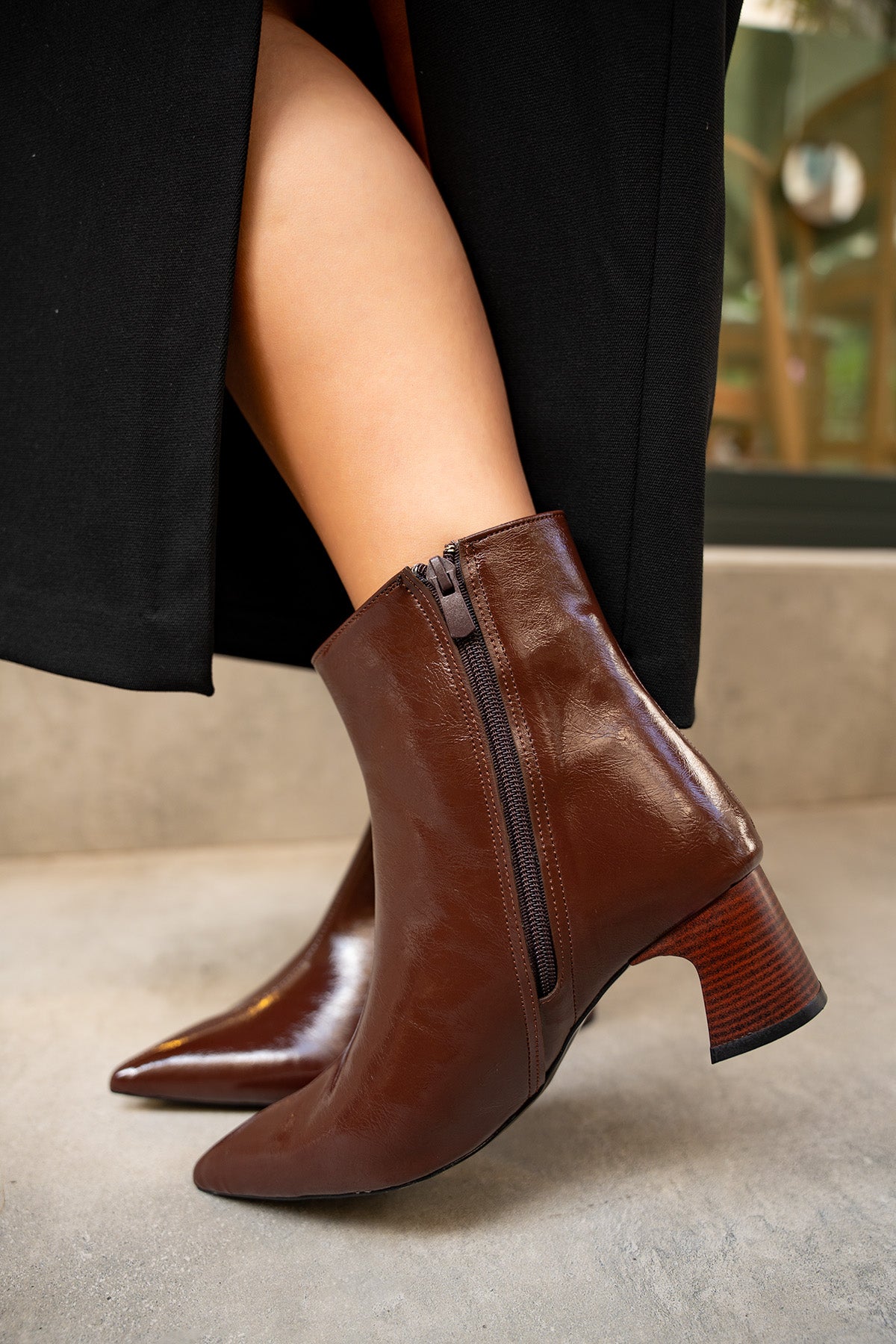 Osper Sivri Burun Fermuarlı Kadın Bot - ACI KAHVE