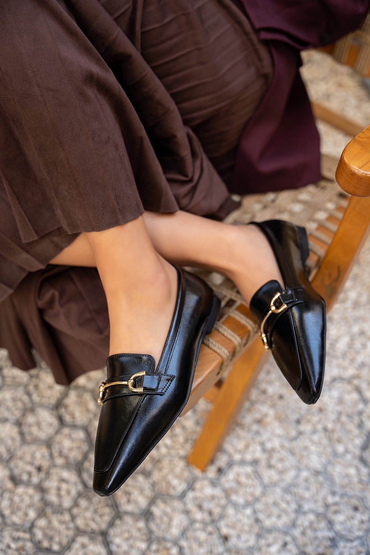 Tossy Gold Aksesuarlı Kadın Loafer - SİYAH