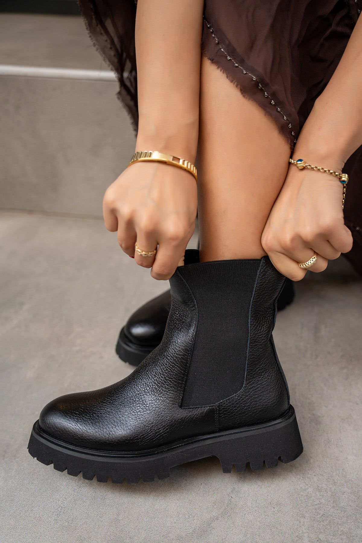 Audrey Lastikli Hakiki Deri Bot - SİYAH