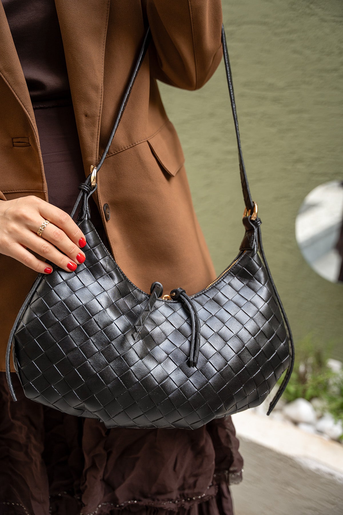 Luxe Örgü Detaylı Kol Çantası - SİYAH