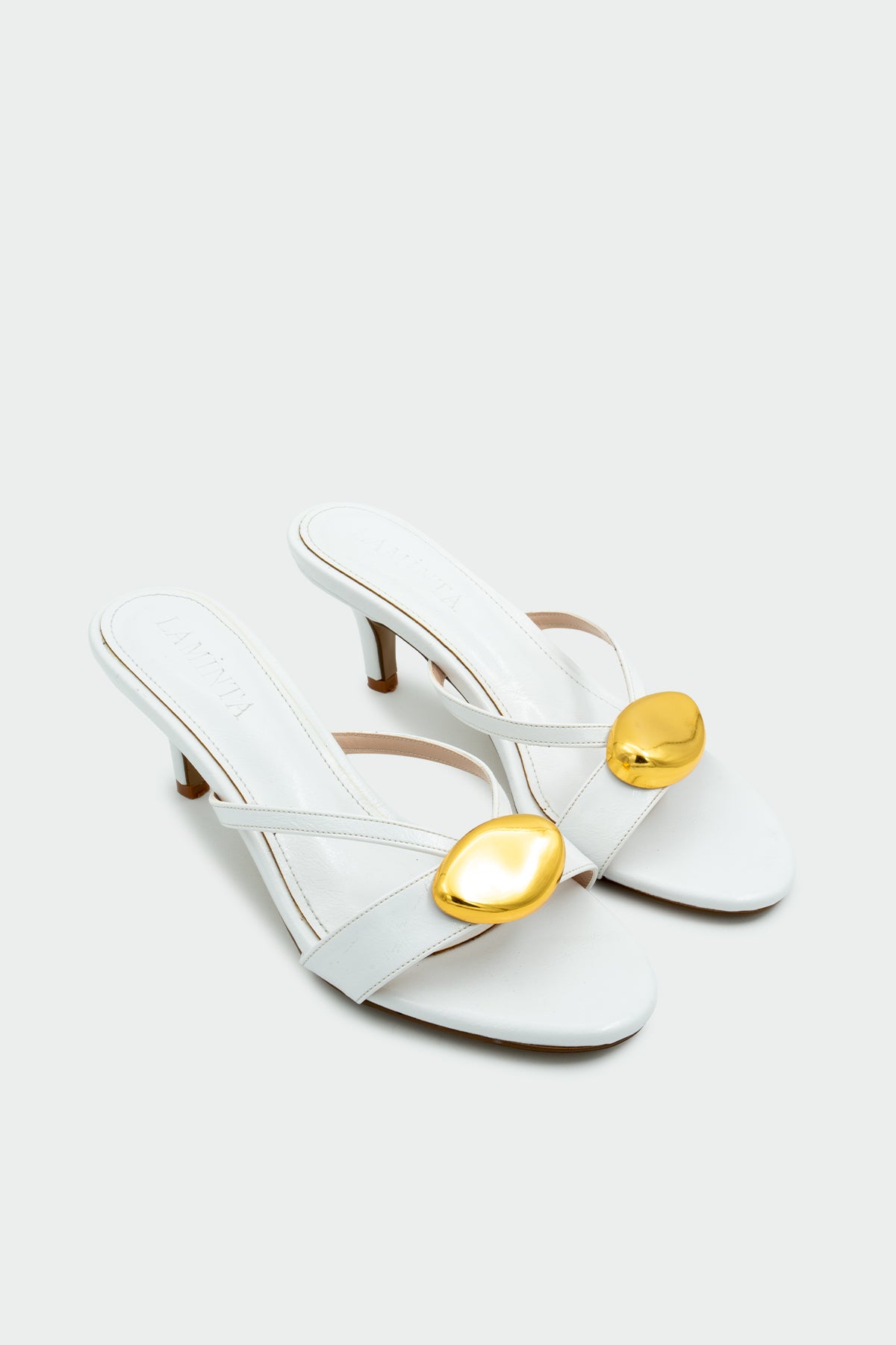 Yixo Gold Aksesuarlı Kadın Topuklu Terlik - BEYAZ