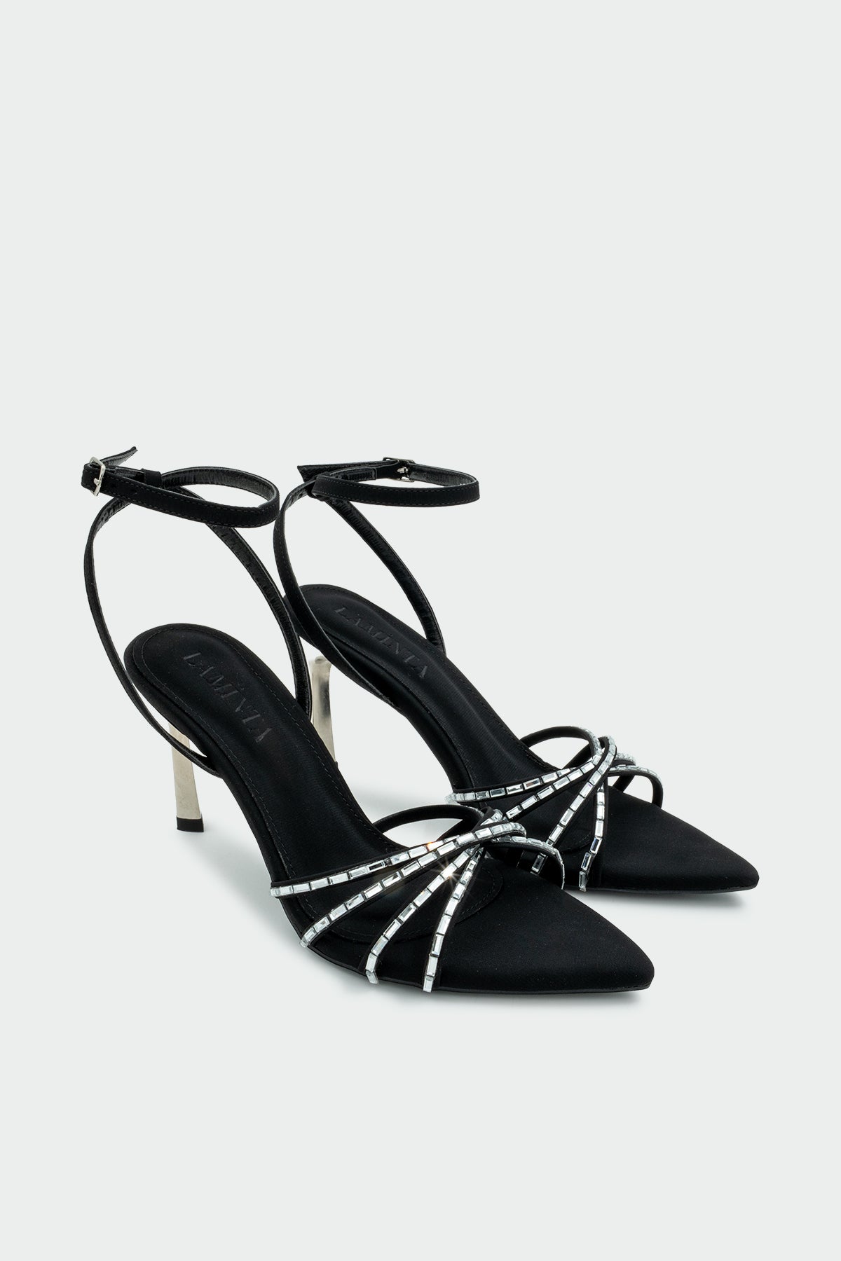 Skate Kristal Taşlı Kadın Topuklu Ayakkabı - SİYAH SATEN