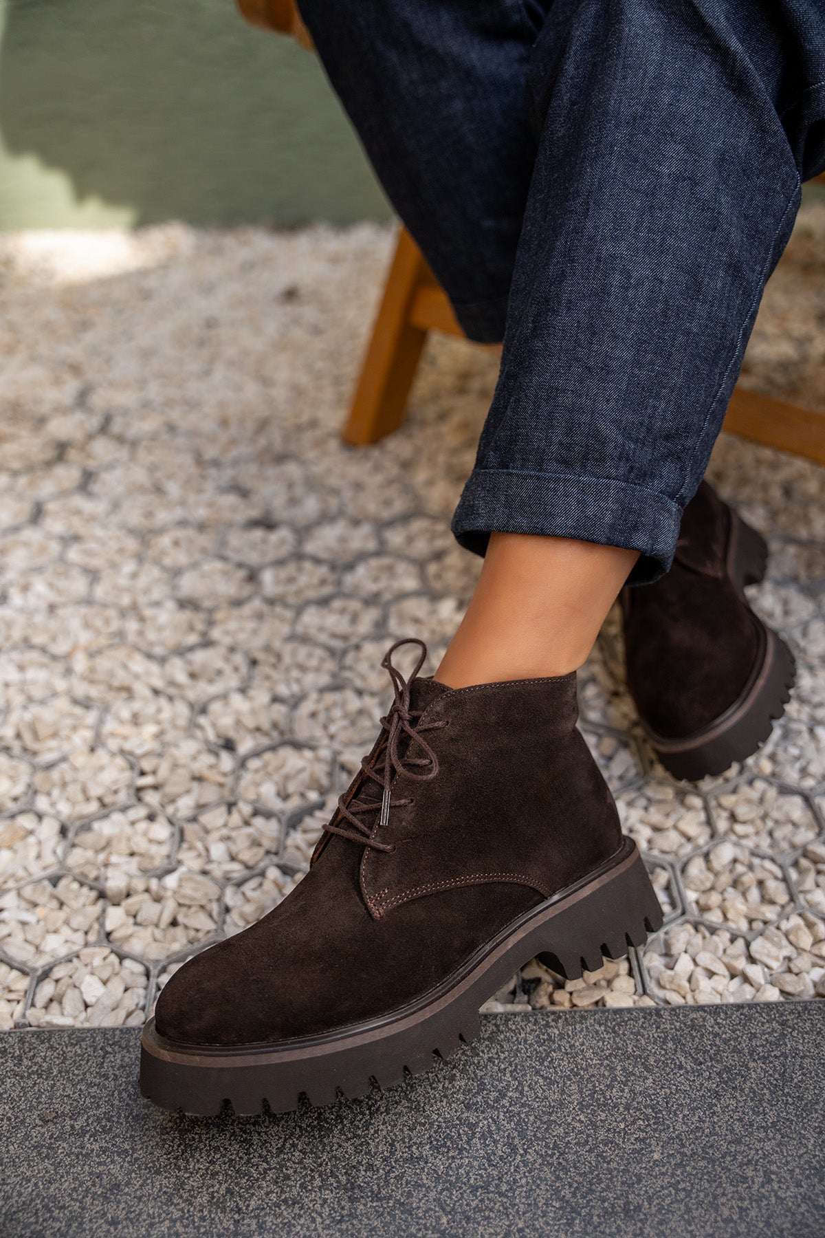 Plato Bağcıklı Hakiki Deri Kısa Bot - AcıKahve Süet