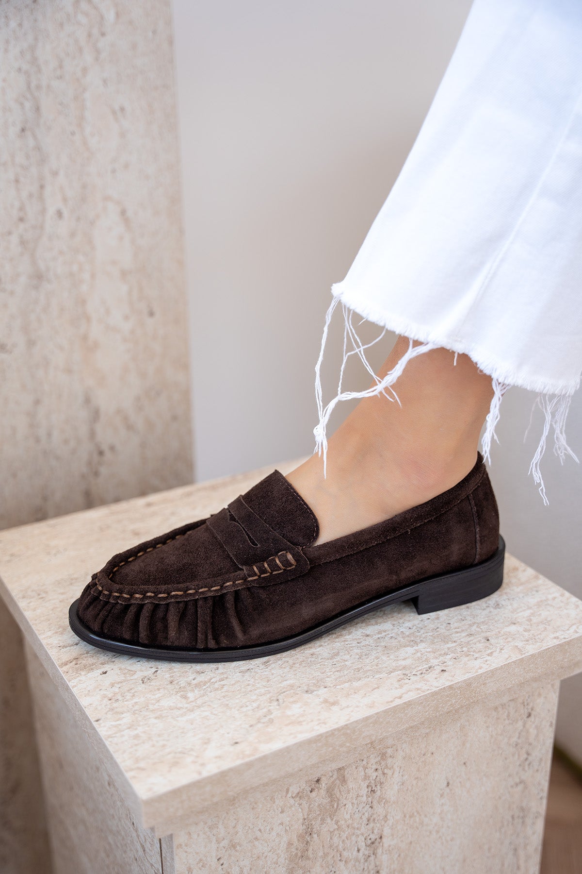 Dipsy Dikiş Detaylı Hakiki Deri Kadın Loafer - AcıKahve Süet