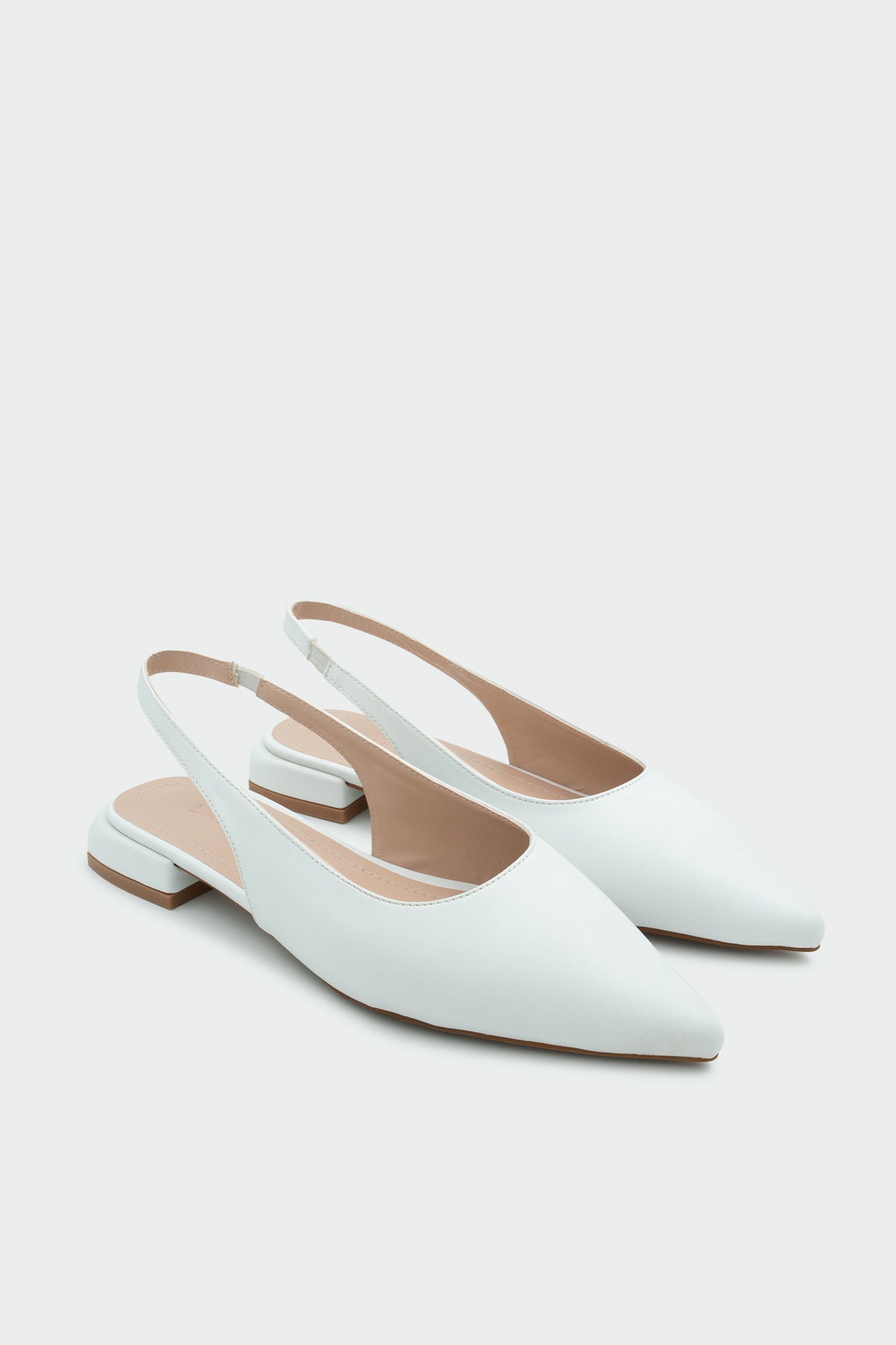 Crown Düz Sivri Burun Kadın Babet - BEYAZ