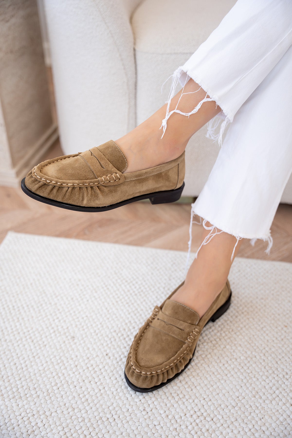 Dipsy Dikiş Detaylı Hakiki Deri Kadın Loafer - Rome Bej Süet