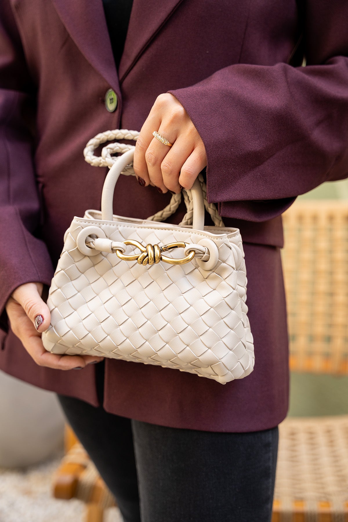 Sanmor Gold Düğüm Aksesuarlı Çapraz Çanta - BEJ