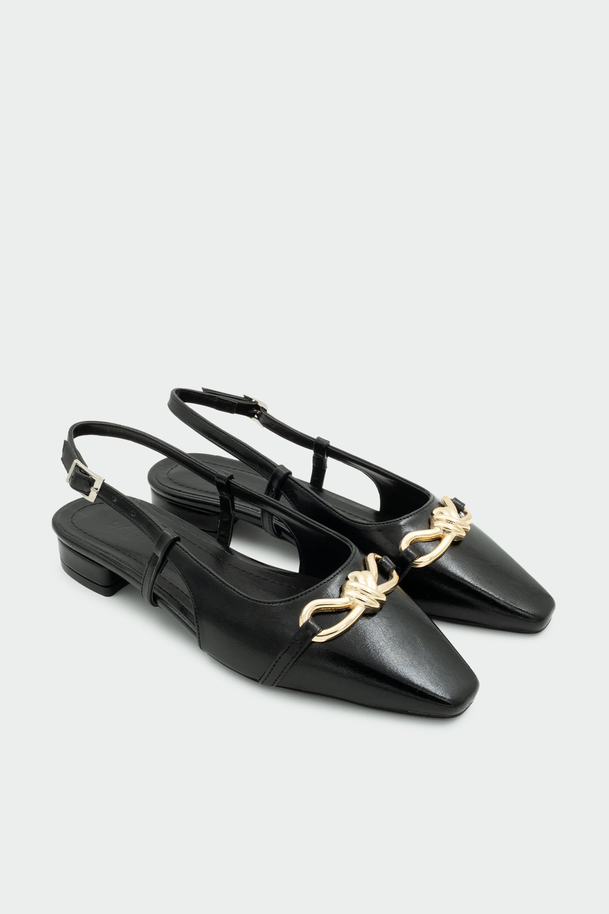 Wesley Gold Aksesuarlı Kadın Düz Babet - SİYAH