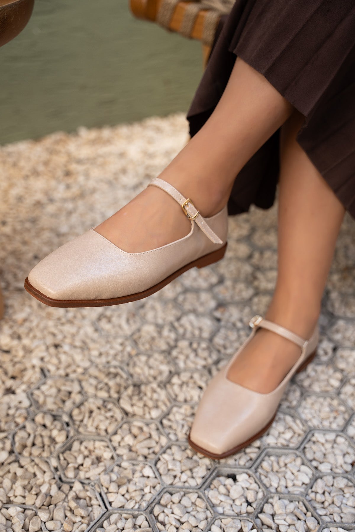 Flue Tokalı Düz Babet - NUDE