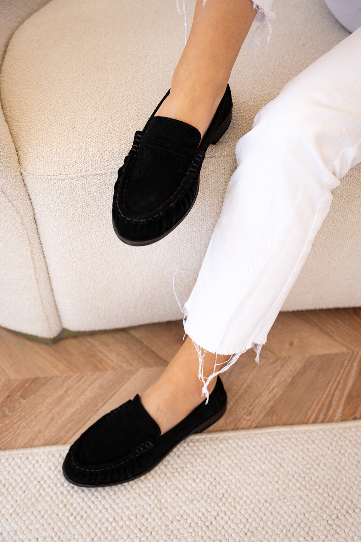 Dipsy Dikiş Detaylı Hakiki Deri Kadın Loafer - SİYAH SÜET