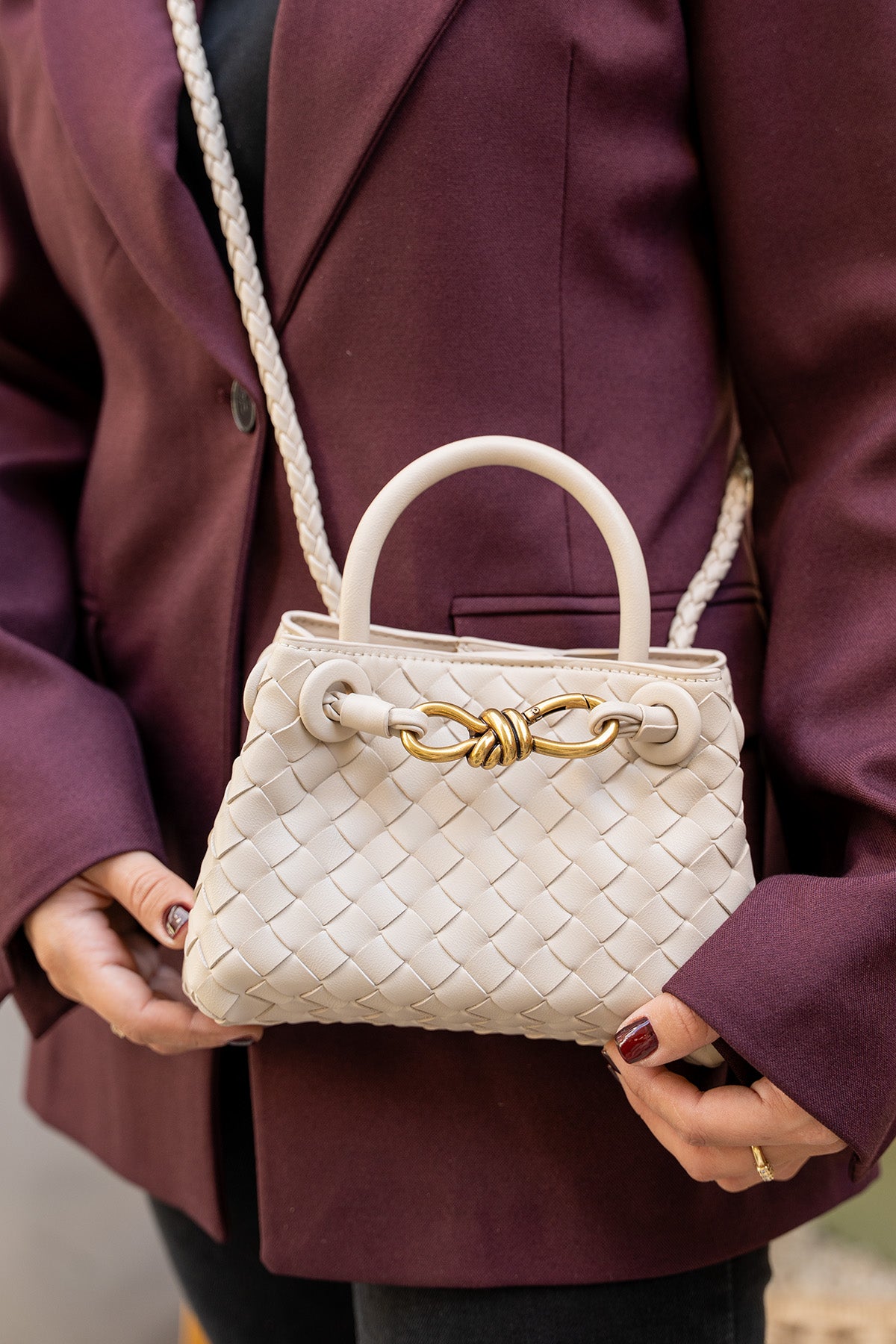 Sanmor Gold Düğüm Aksesuarlı Çapraz Çanta - BEJ