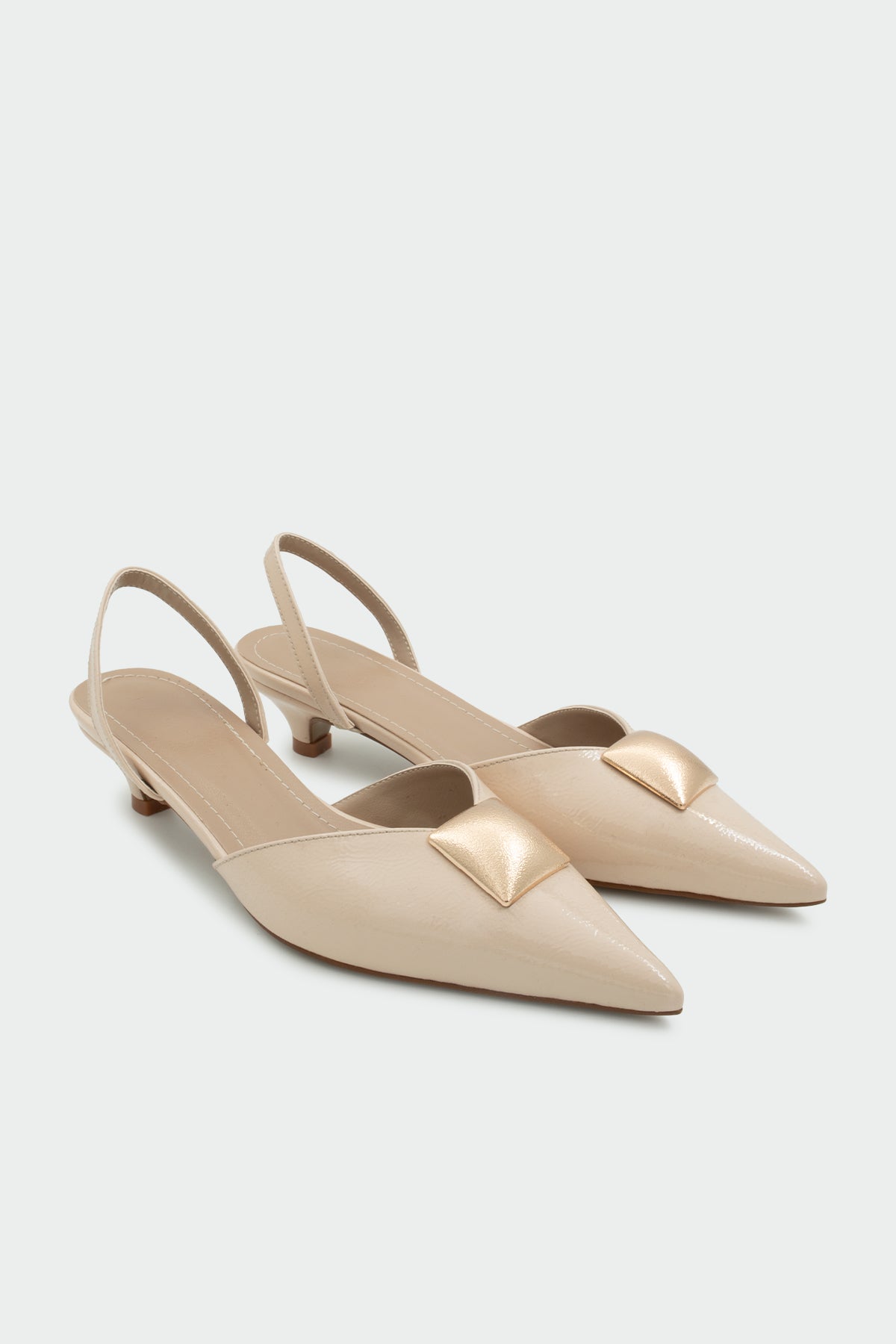 Ontri Gold Aksesuarlı Kadın Topuklu Ayakkabı - NUDE