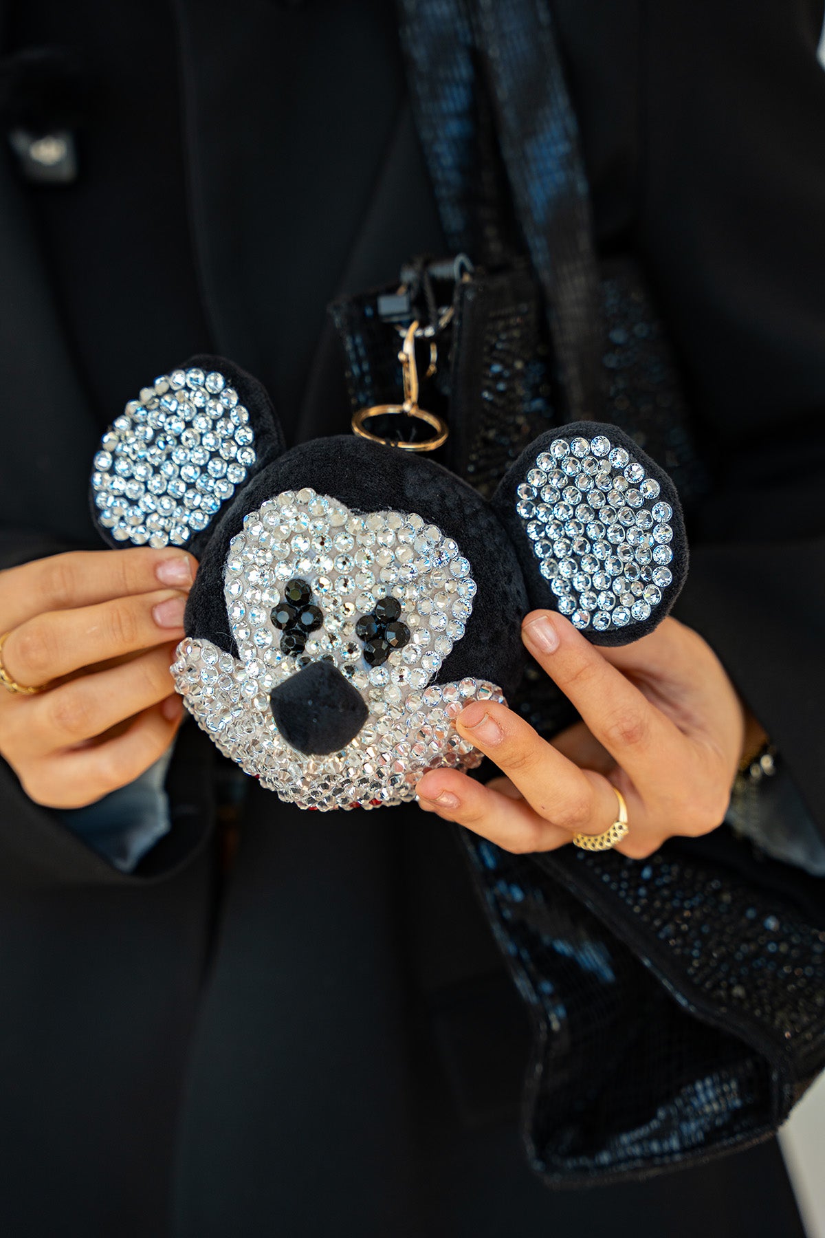 Mugo Taşlı Charm Detaylı Kadın Geniş Çanta - SİYAH