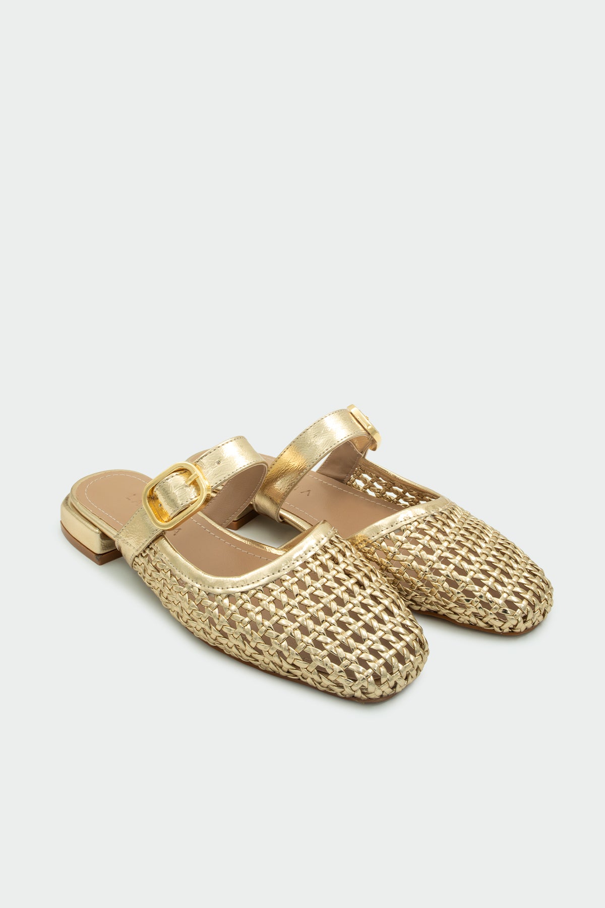 Duca Örgü Detaylı Tokalı Kadın Terlik - GOLD