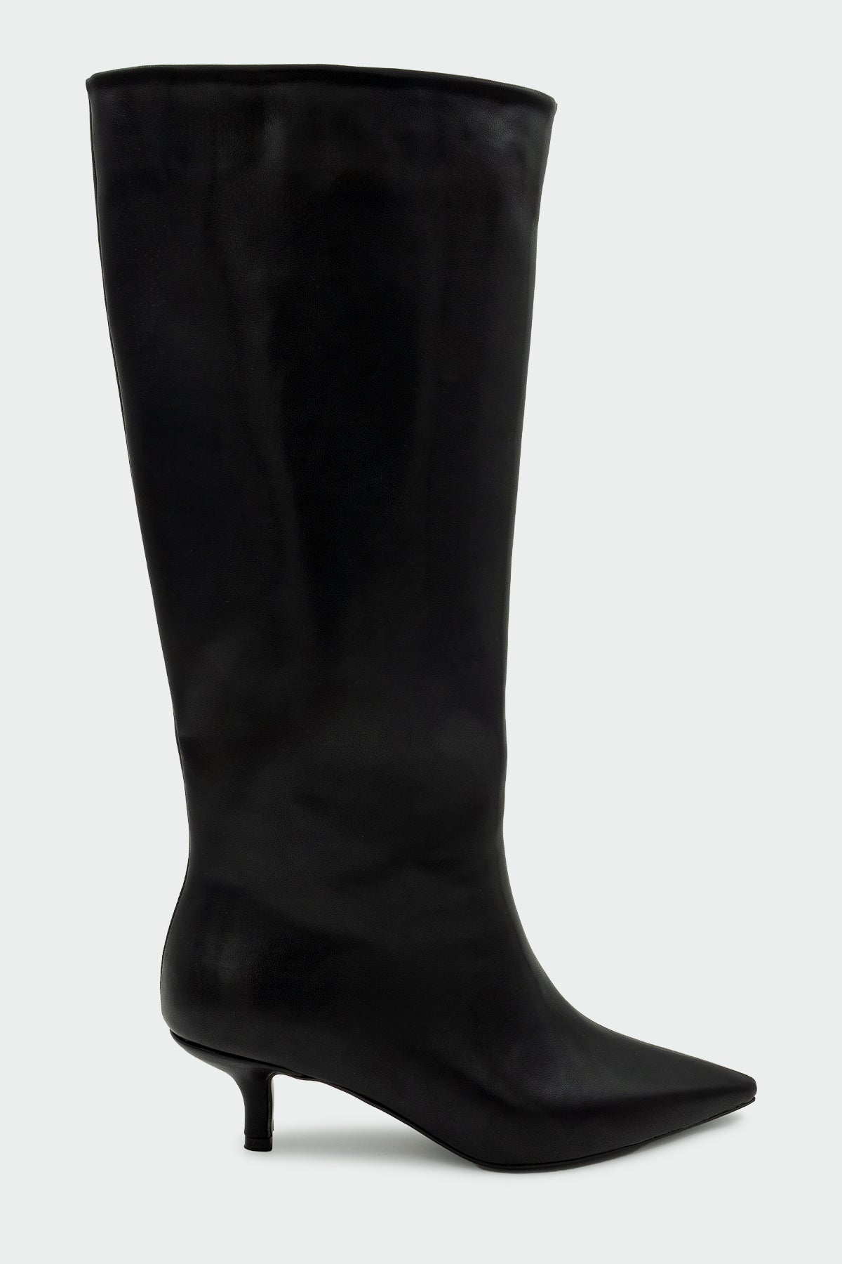 Polka Sivri Burun Düz Çizme - SİYAH DERİ