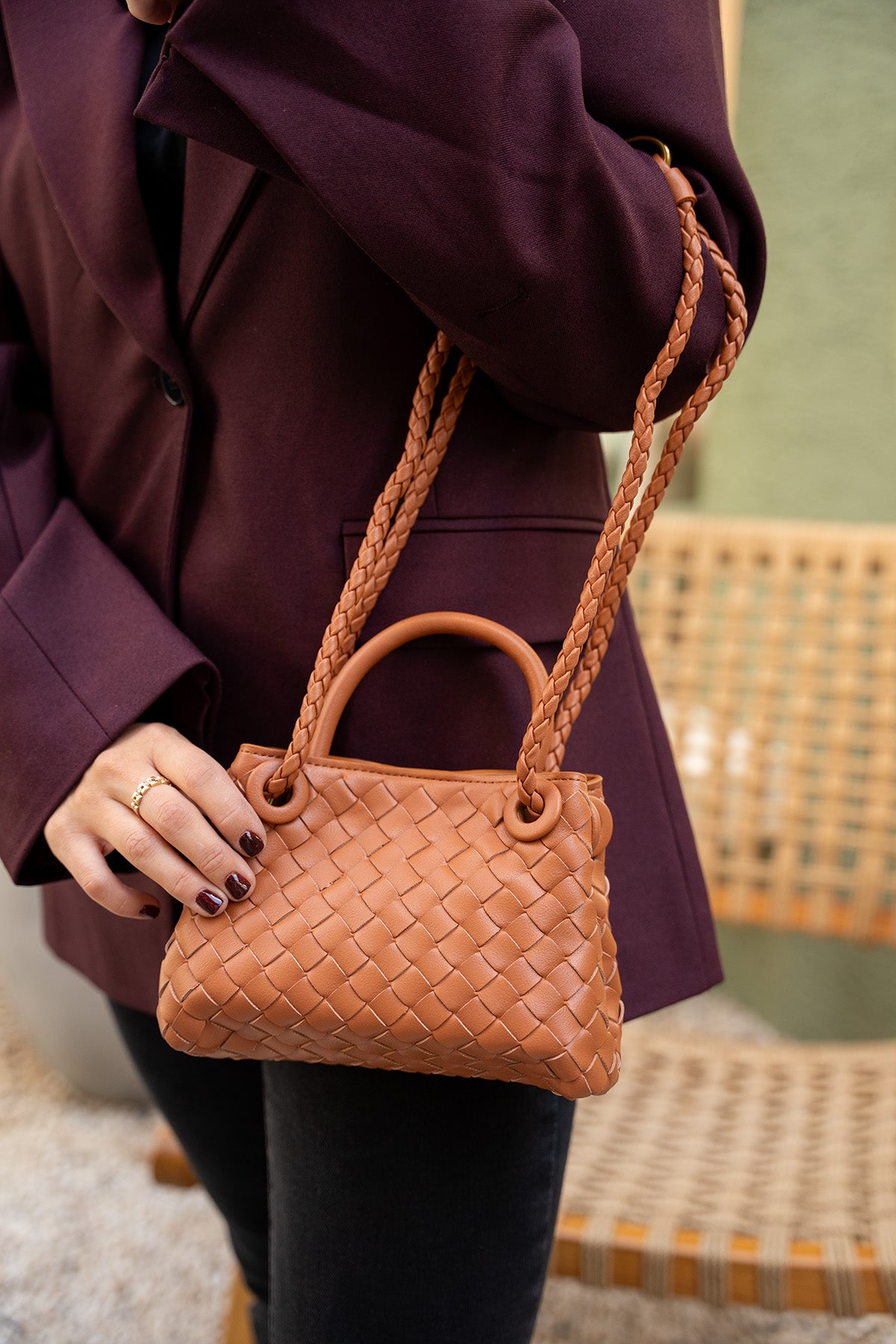 Sanmor Gold Düğüm Aksesuarlı Çapraz Çanta - TABA