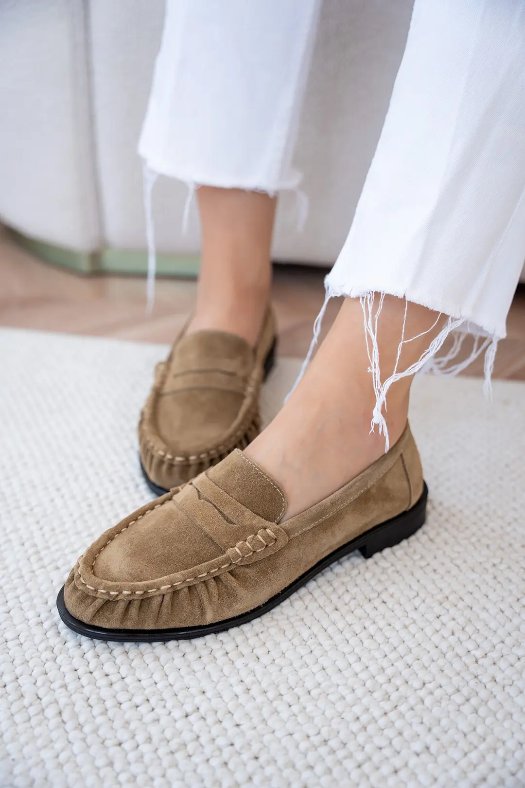 Dipsy Dikiş Detaylı Hakiki Deri Kadın Loafer - Rome Bej Süet